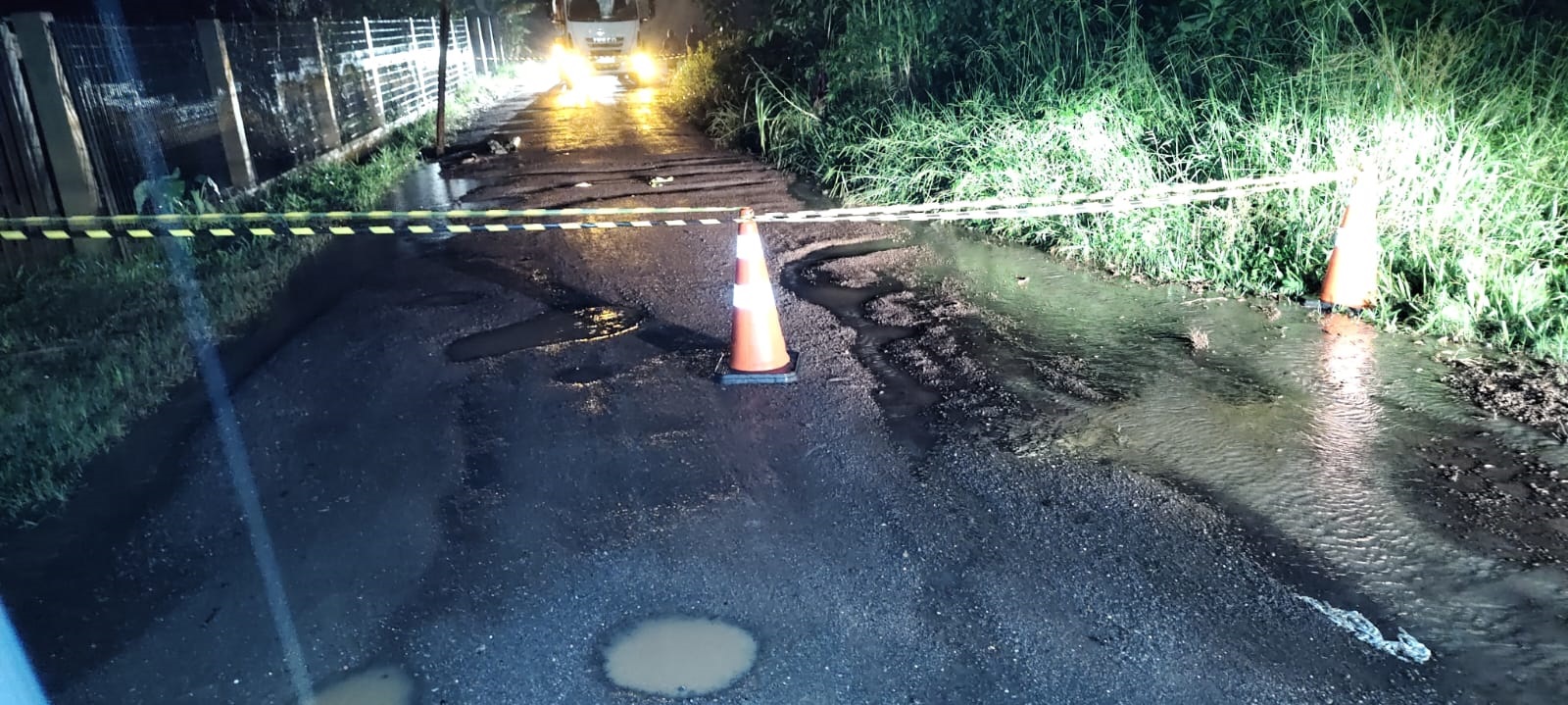 Estrada é interditada no interior de Taquara