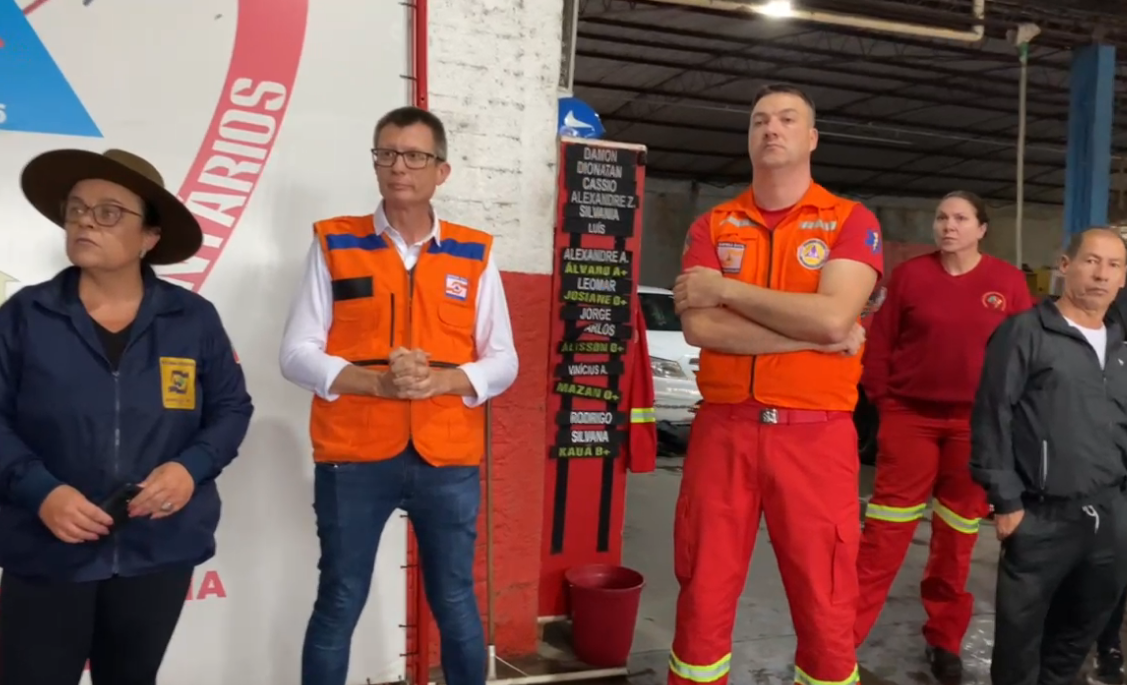 Prefeito de Igrejinha participa de reunião com Defesa Civil Estadual e decreta situação de emergência