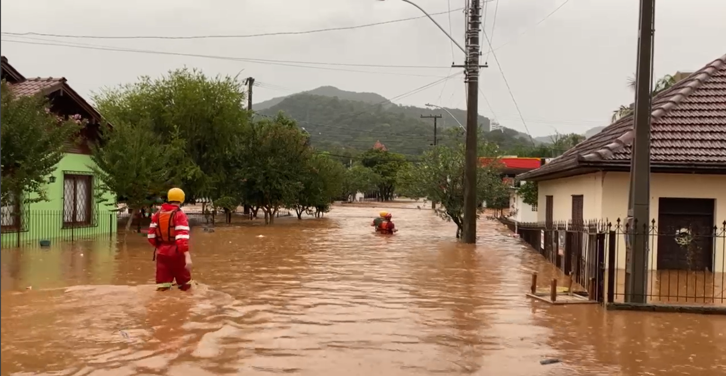 Prefeito de Igrejinha confirma maior enchente da história do município