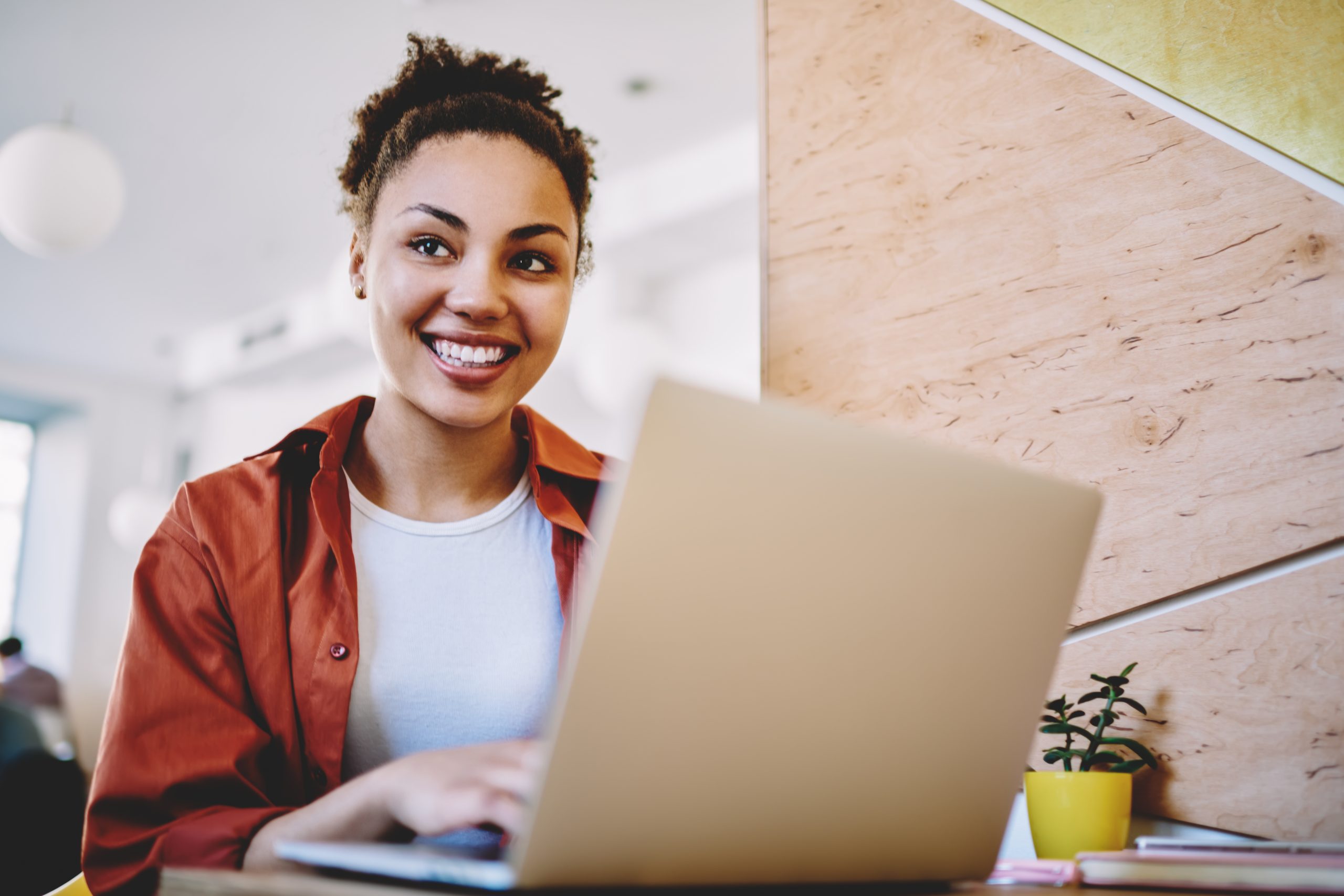 Sesc/RS abre 1.225 vagas gratuitas para ensino médio voltado a jovens e adultos