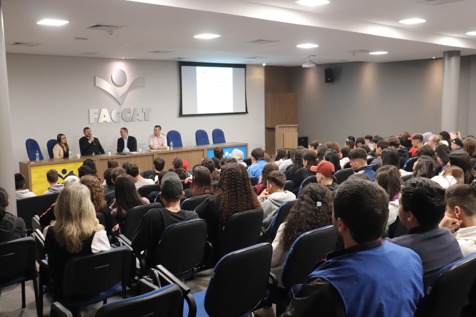 Palestra sobre o Bicentenário da Imigração Alemã é promovida em Taquara