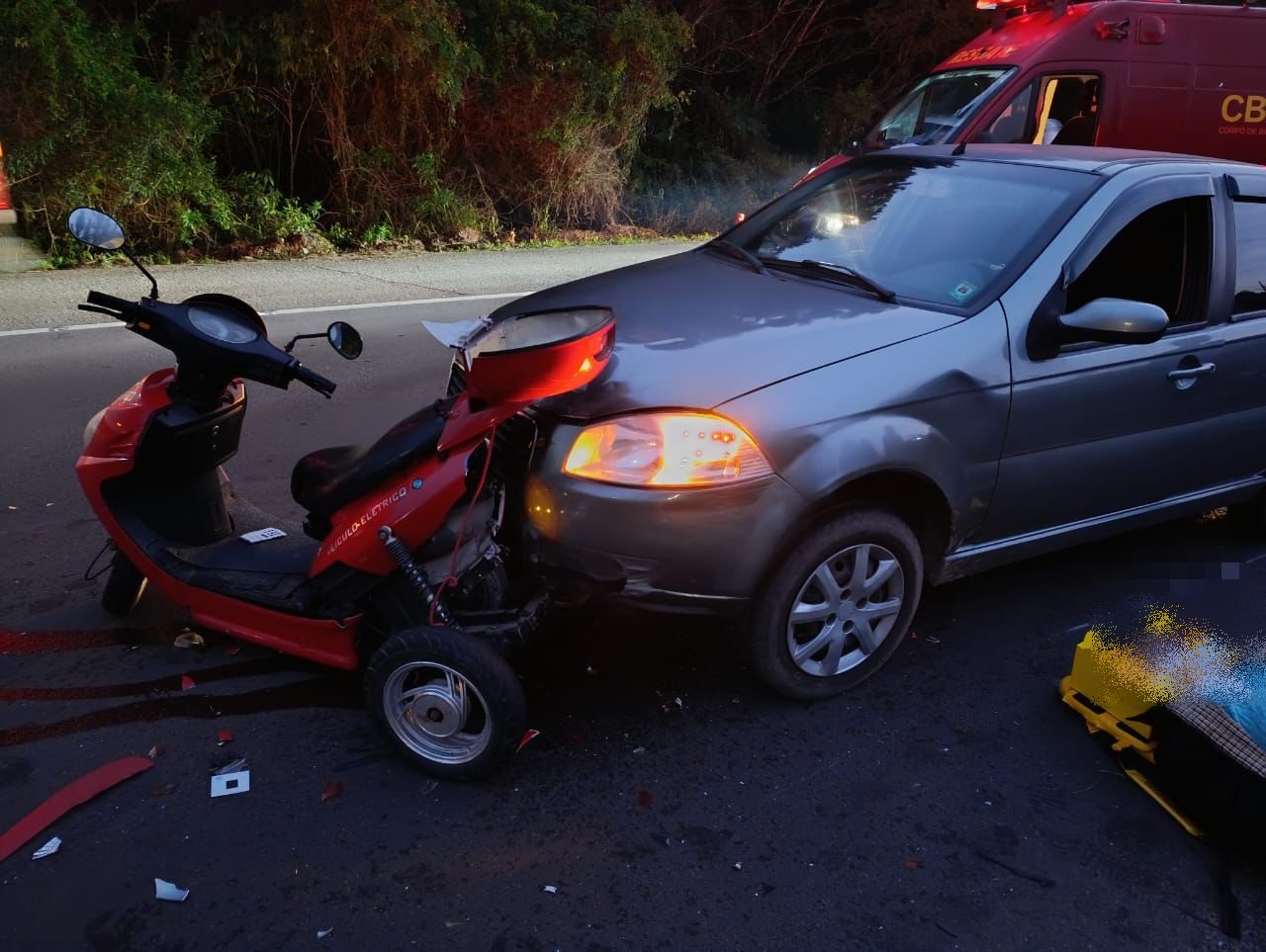 Motociclista fica ferido após colisão com automóvel na ERS-239 em Parobé