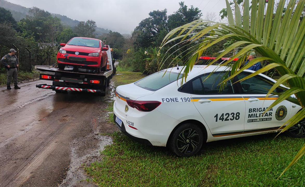 Brigada Militar de Igrejinha recupera veículo roubado em Rolante