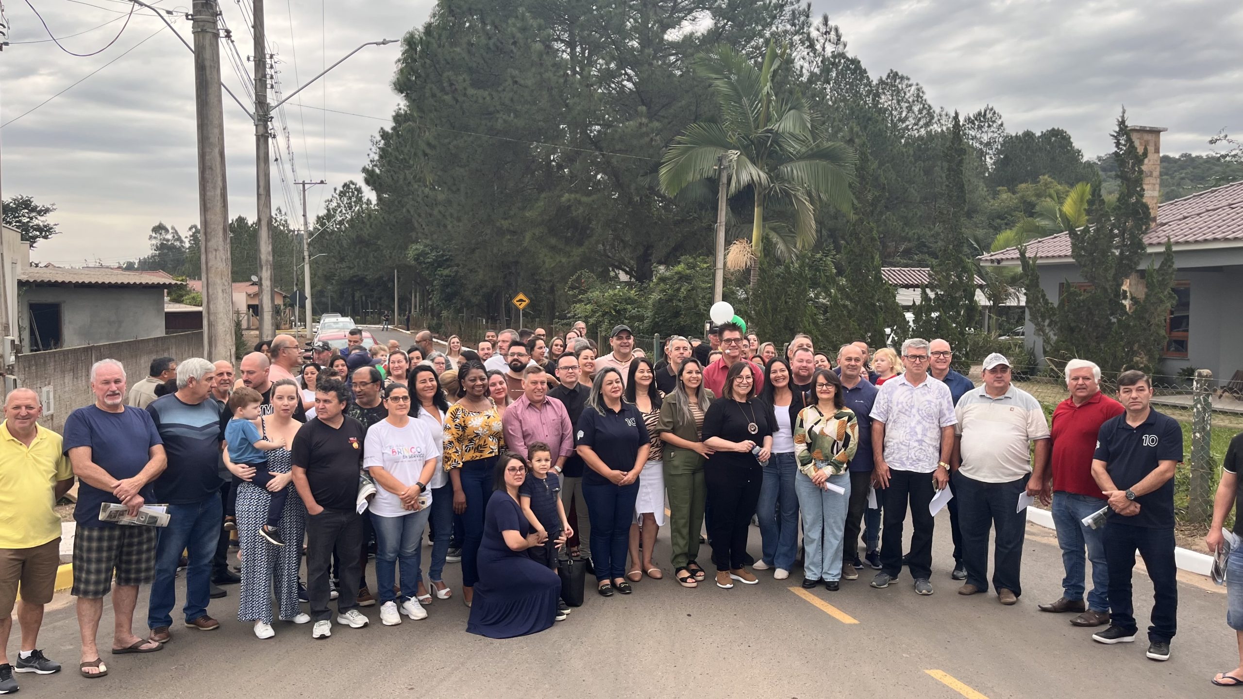 Prefeitura de Taquara entrega pavimentação da rua Santa Rosa