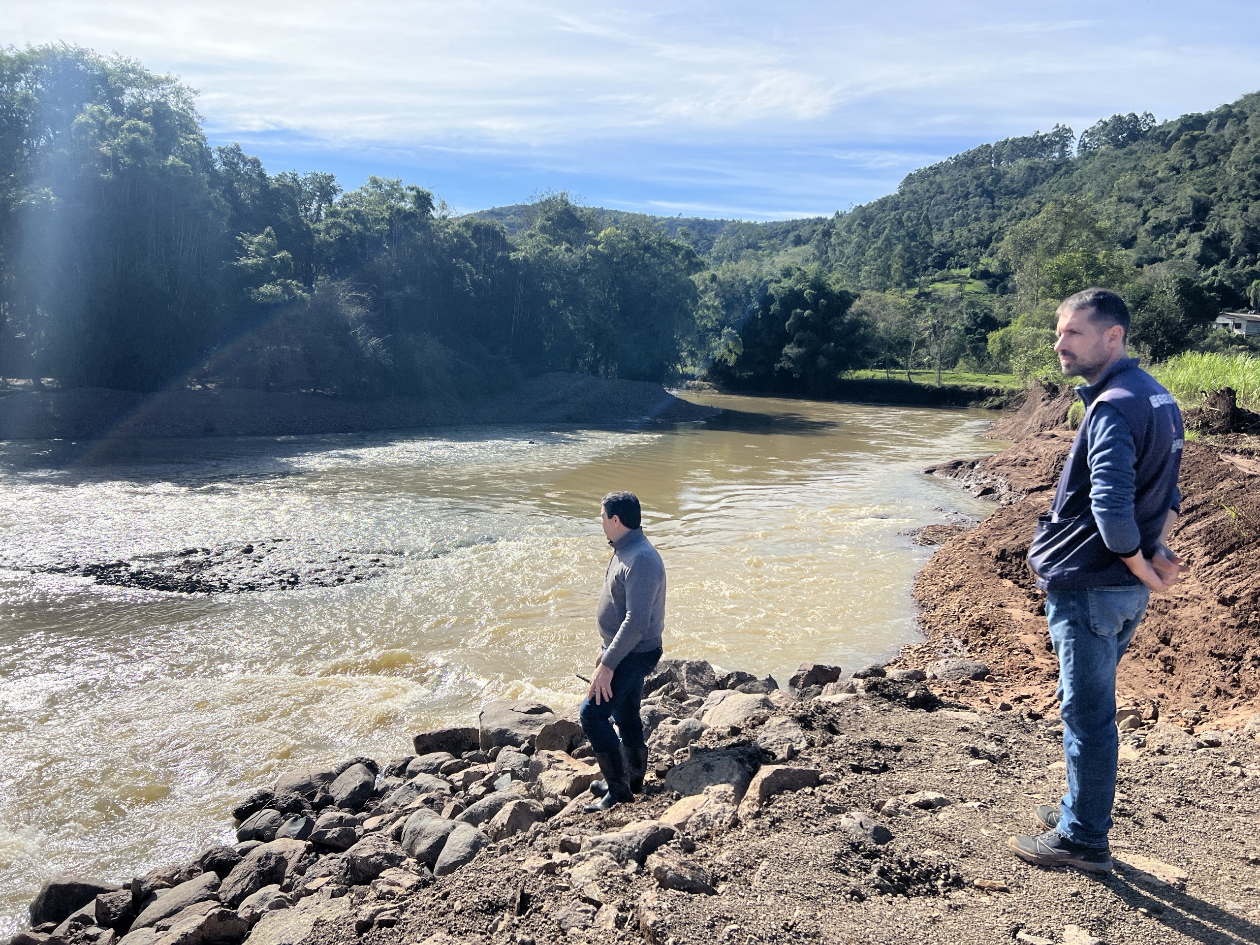 Gabinete itinerante do Ministério da Agricultura e Pecuária realiza vistoria no interior de Taquara