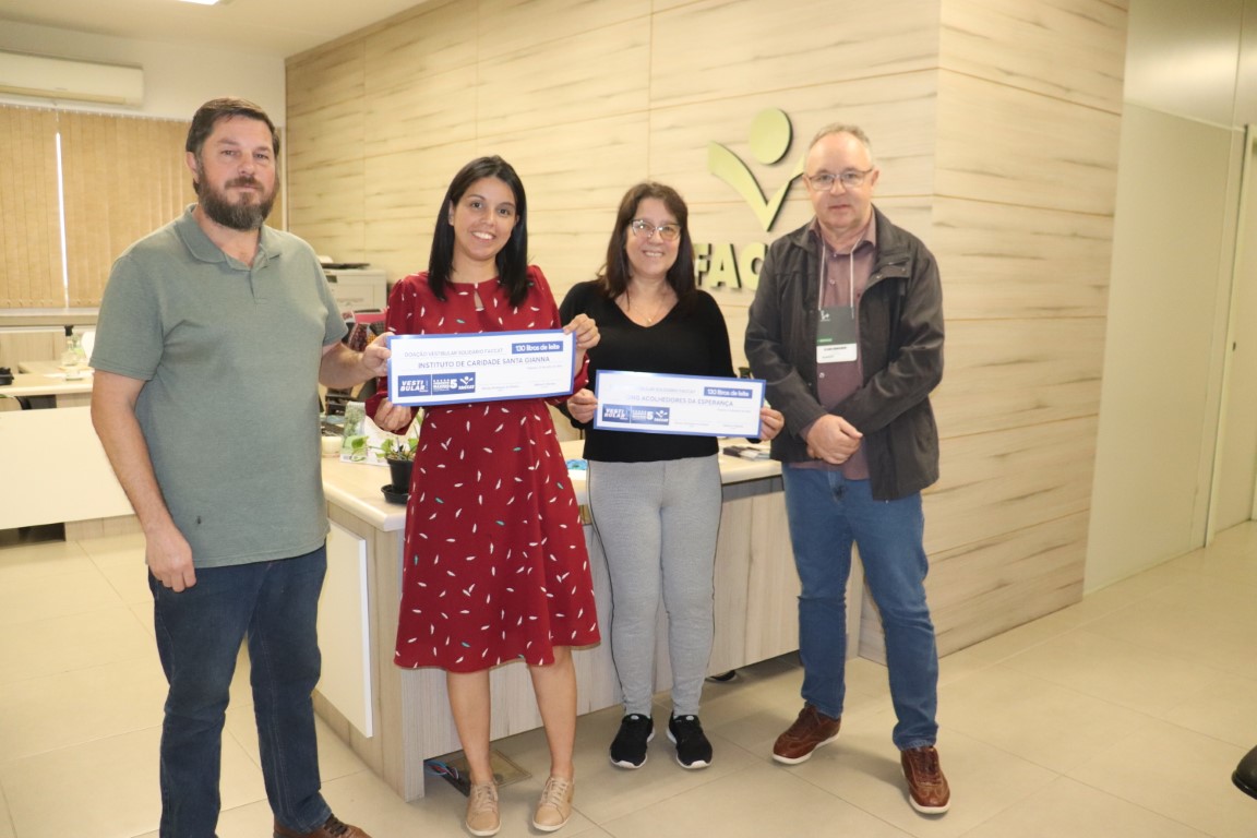 Faccat faz doação de leite a entidades sociais