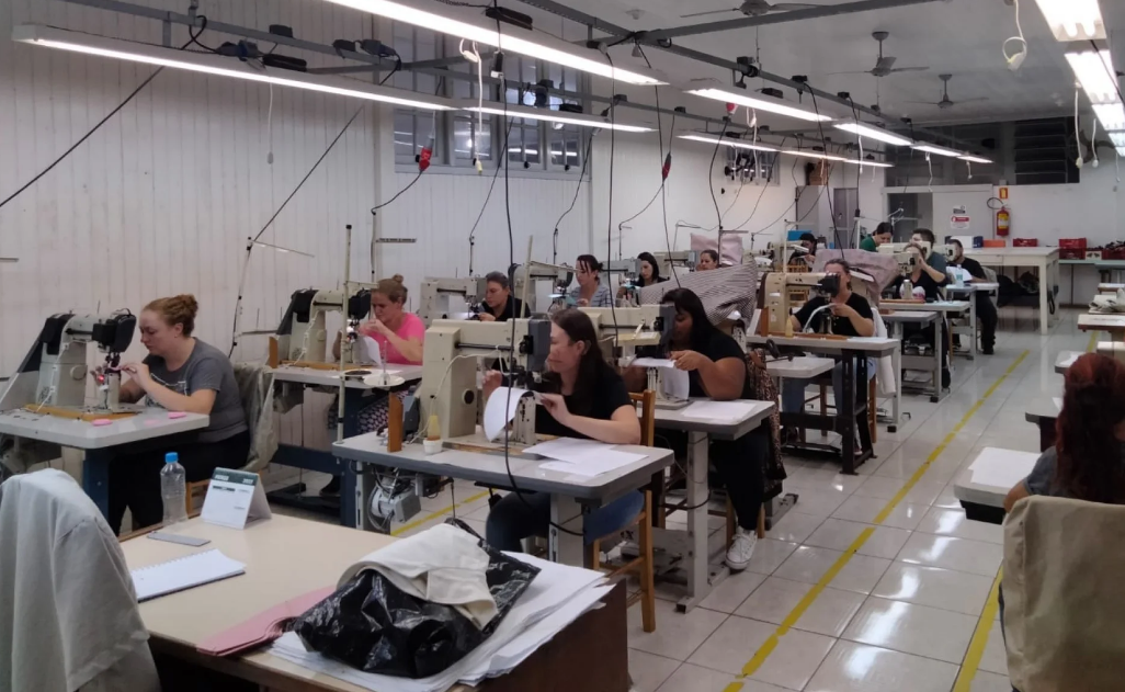 Escola de Sapateiros de Três Coroas completa 15 anos de atividades com quase mil alunos formados