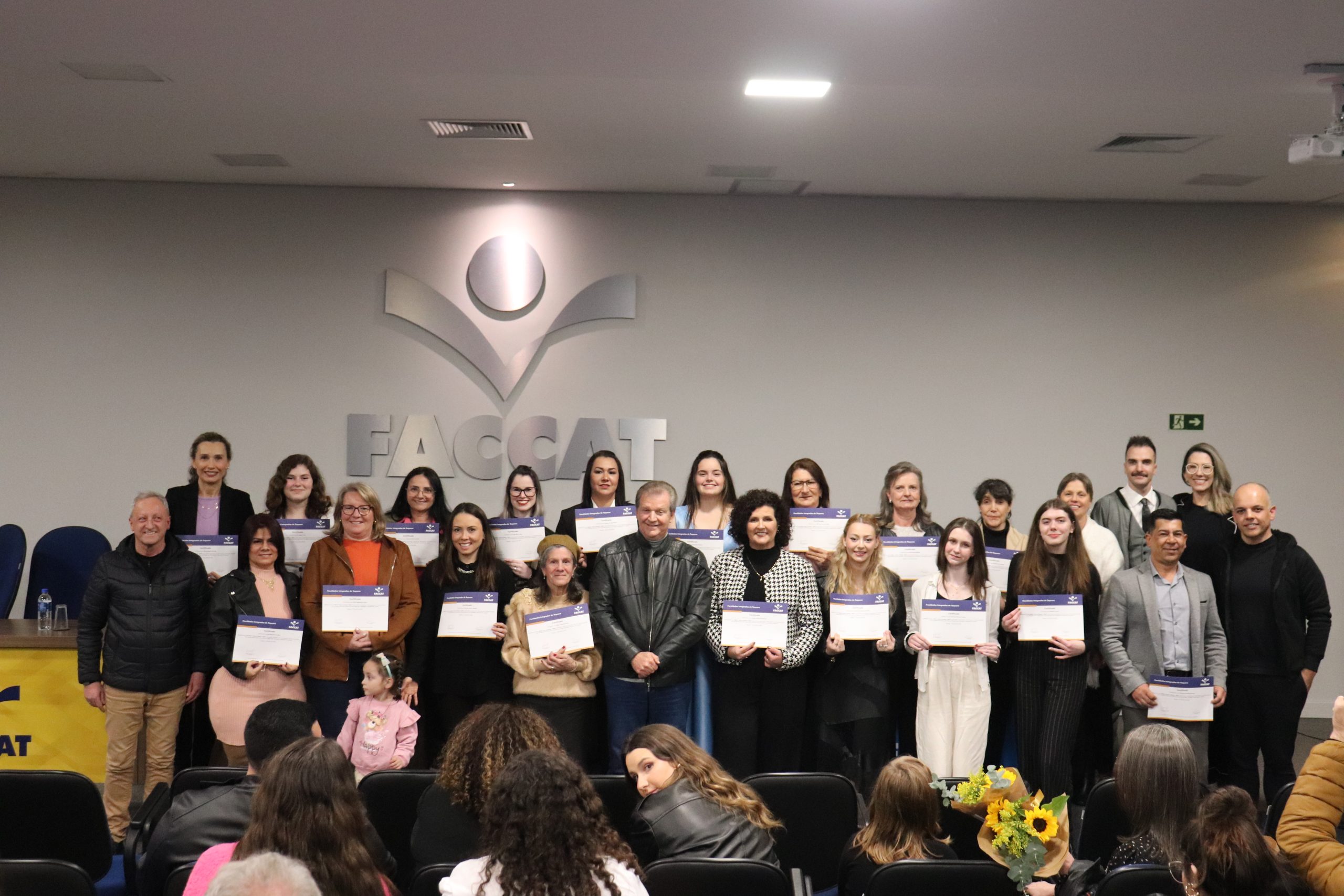 Faccat forma nova turma do curso de Corte & Costura