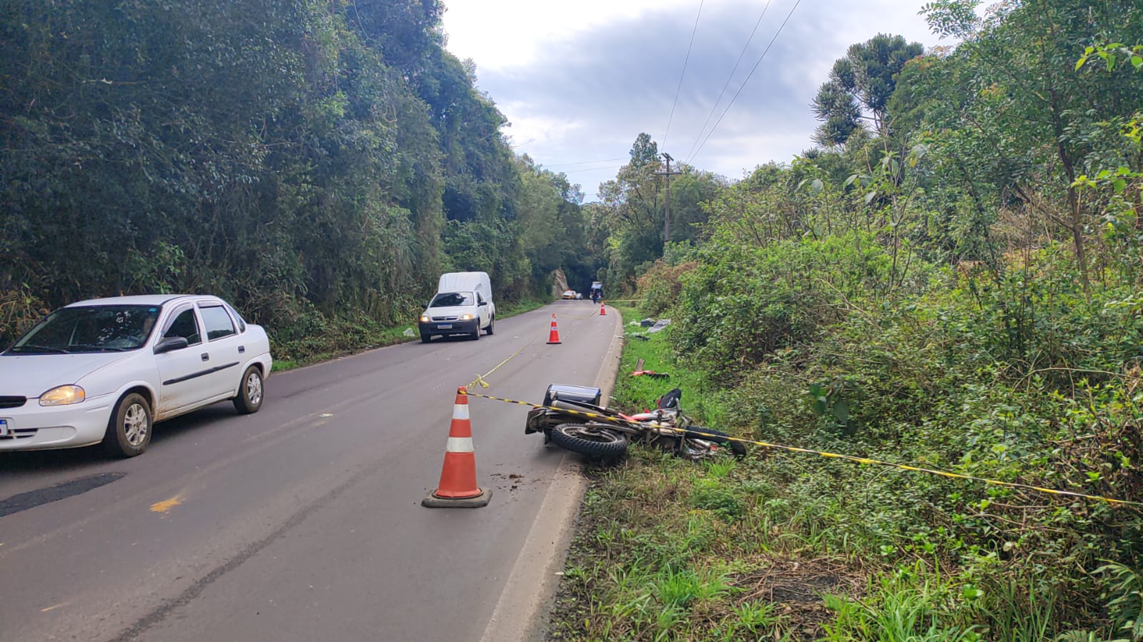 Homem morre após colisão entre motocicleta e caminhonete na ERS-020