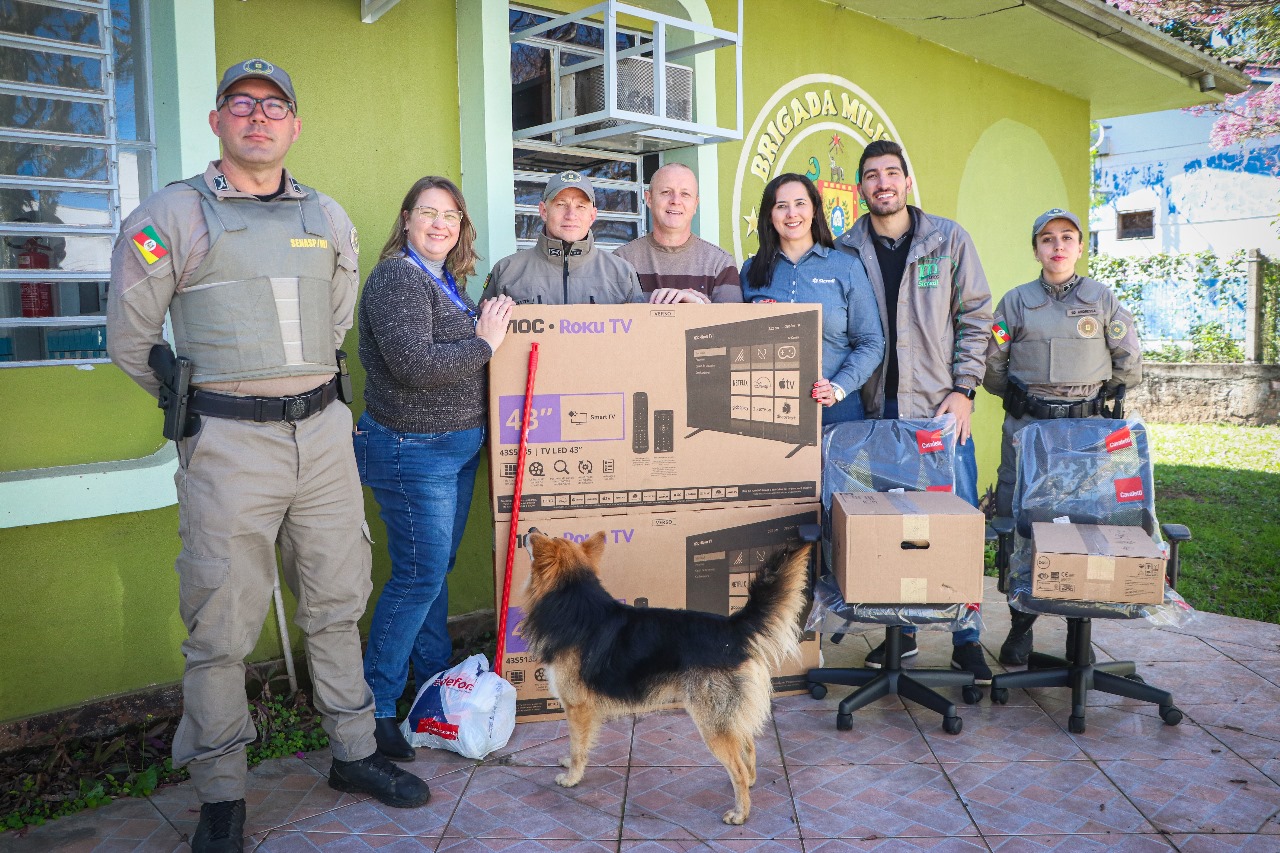Sicredi Caminho das Águas realiza doações para escolas e entidades em Igrejinha, Três Coroas e Rolante após enchentes