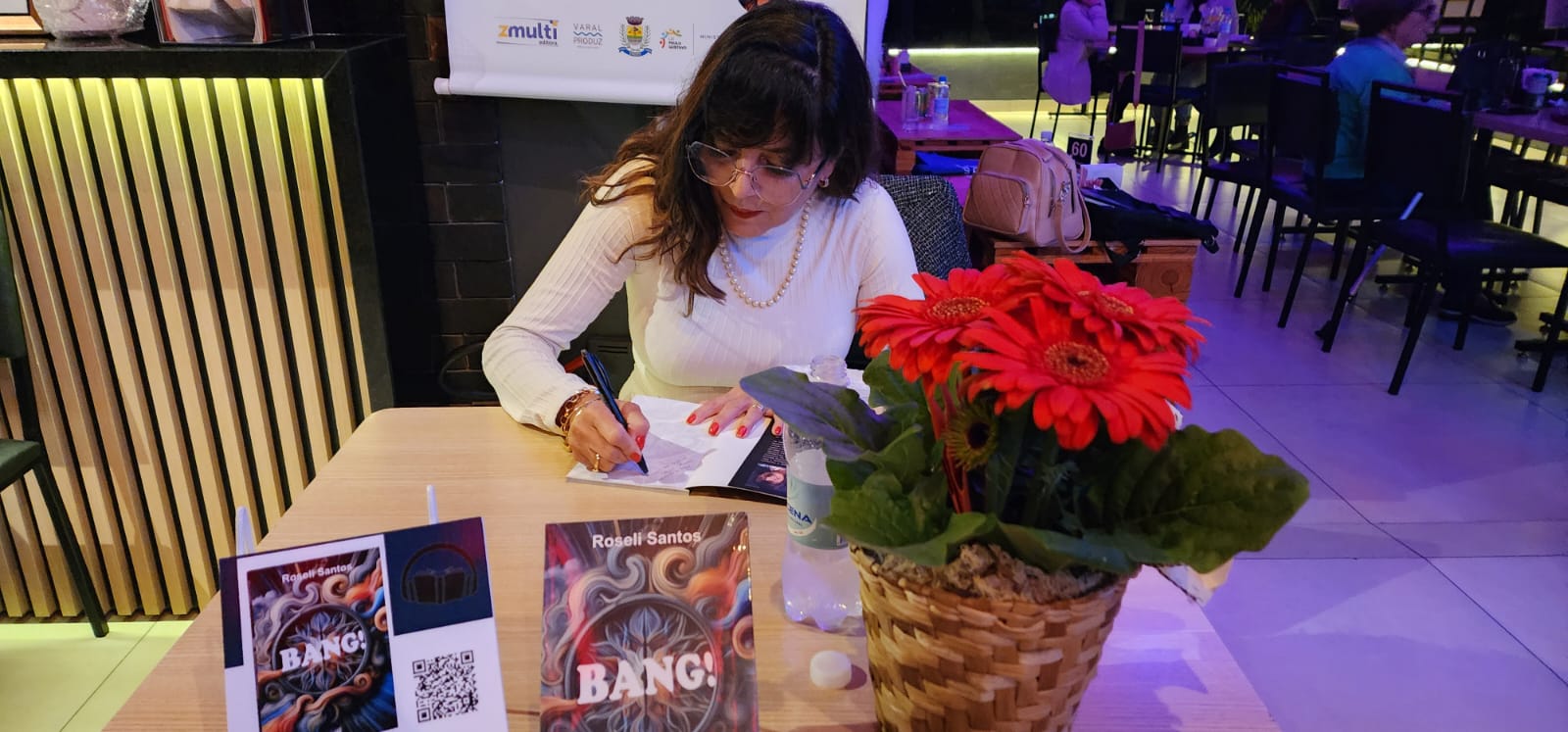 Entre Contos e Sons: Roseli Santos lança 'Bang' e encanta