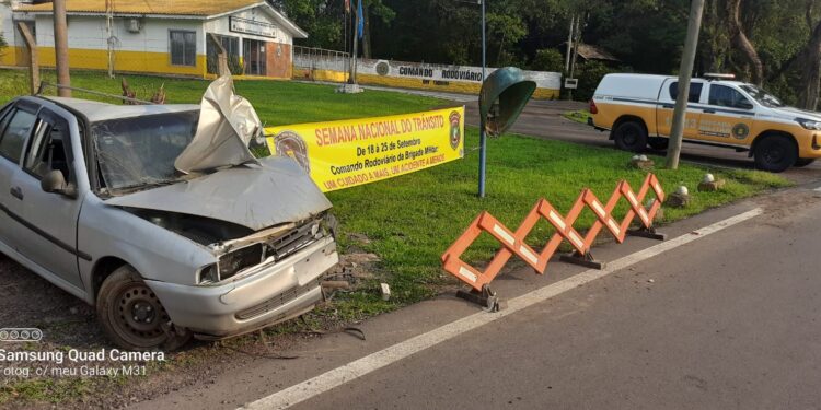 Polícia Rodoviária faz ação de conscientização para trânsito seguro