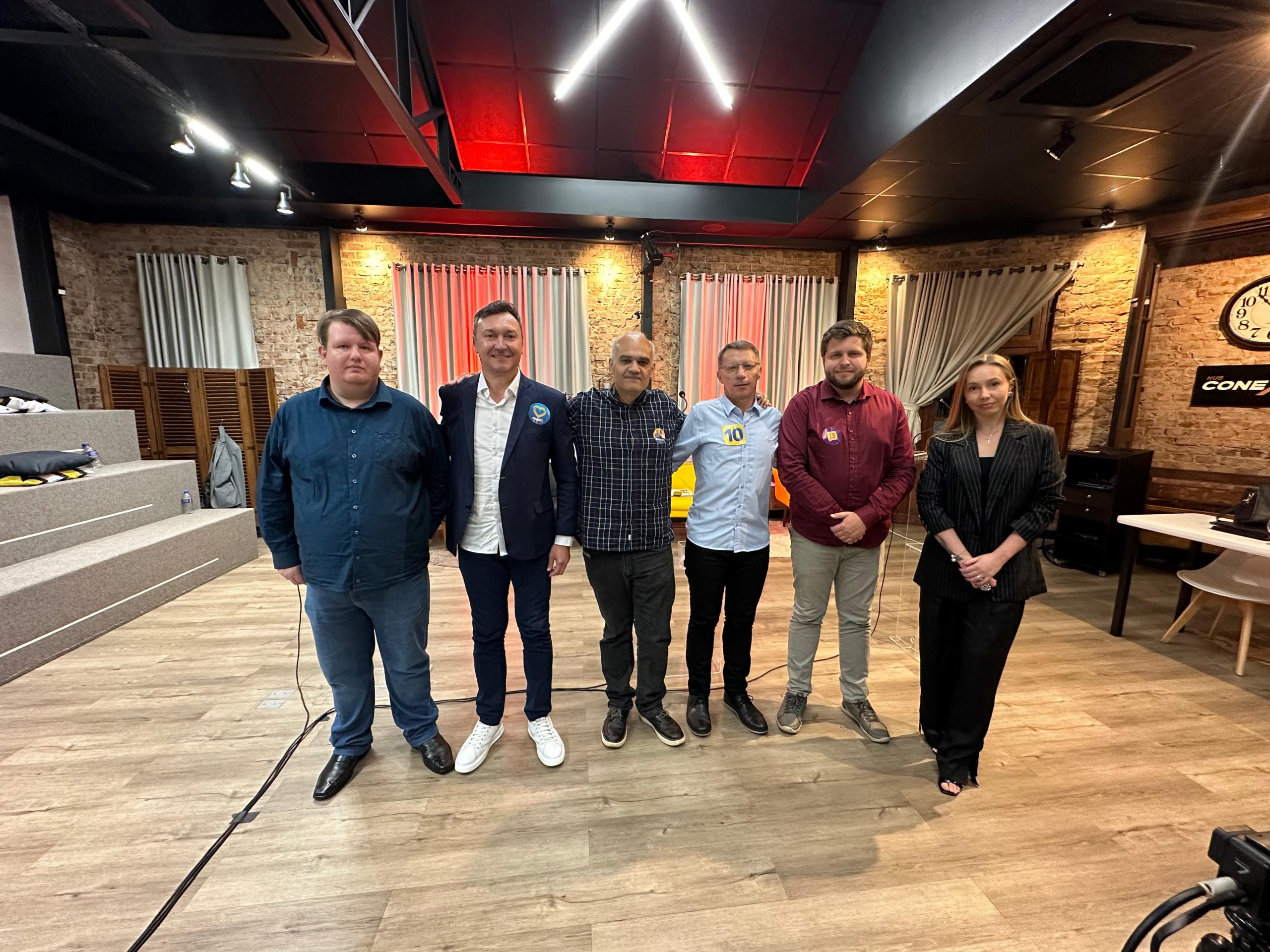 Candidatos de Três Coroas apresentaram propostas em debate promovido pela Rádio Taquara