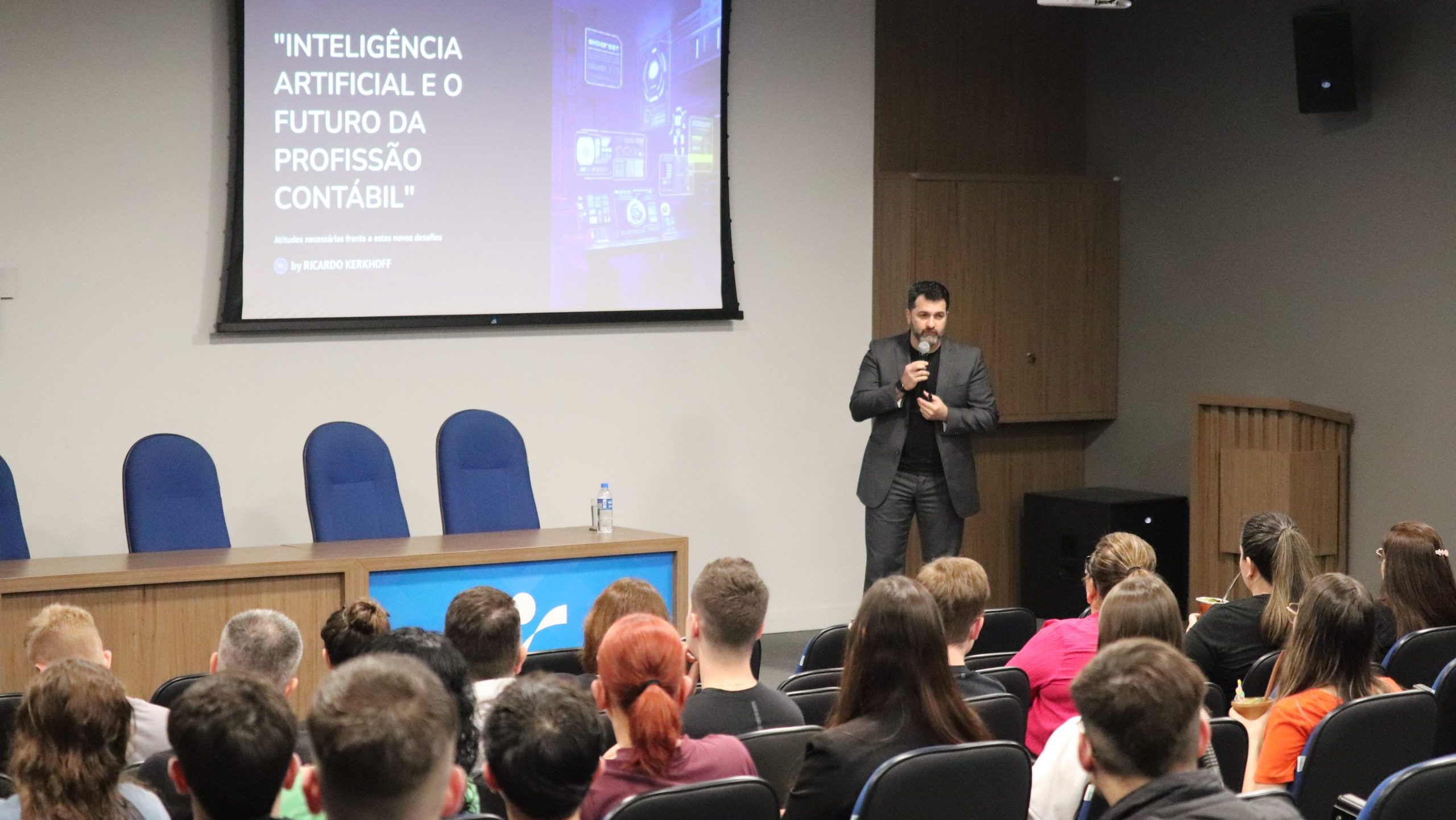 Debate: Inteligência Artificial e o futuro das profissões