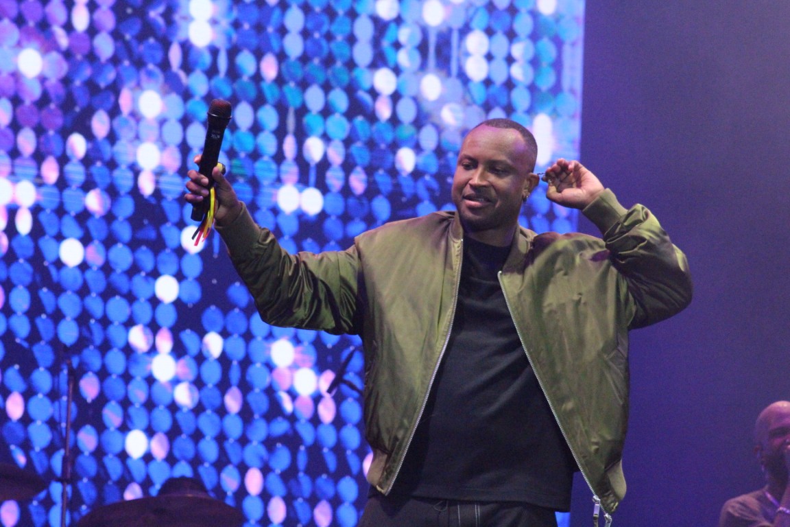 GALERIA DE FOTOS: Thiaguinho abriu programação do segundo final de semana da Oktoberfest