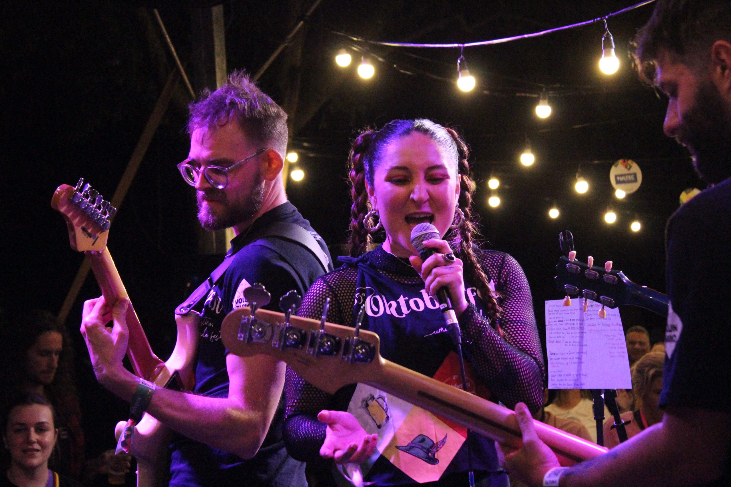 Oktober Pub: palco de talentos e sons alternativos na 35ª Oktoberfest de Igrejinha