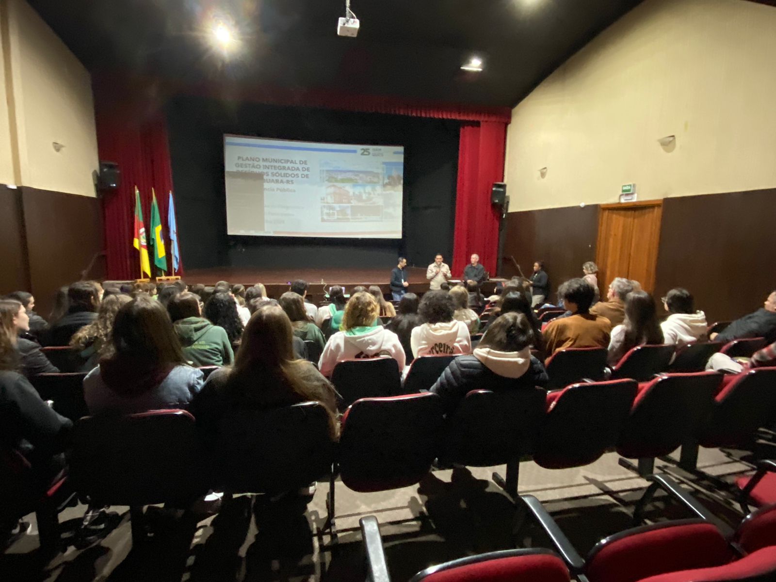 Prefeitura realiza segunda audiência pública para consolidar o Plano Municipal de Gestão Integrada de Resíduos Sólidos