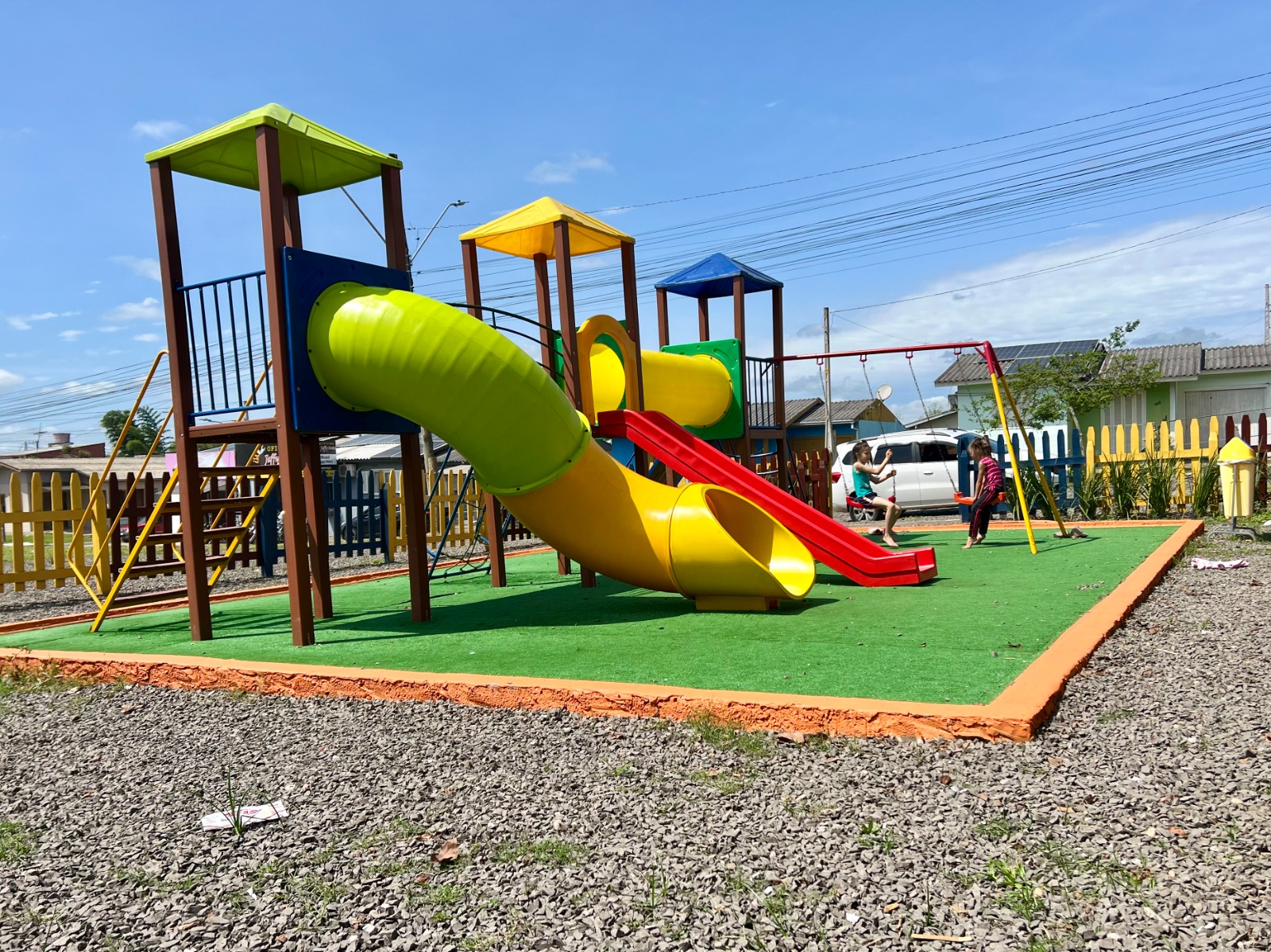 Bairro Mundo Novo conta com nova pracinha de lazer