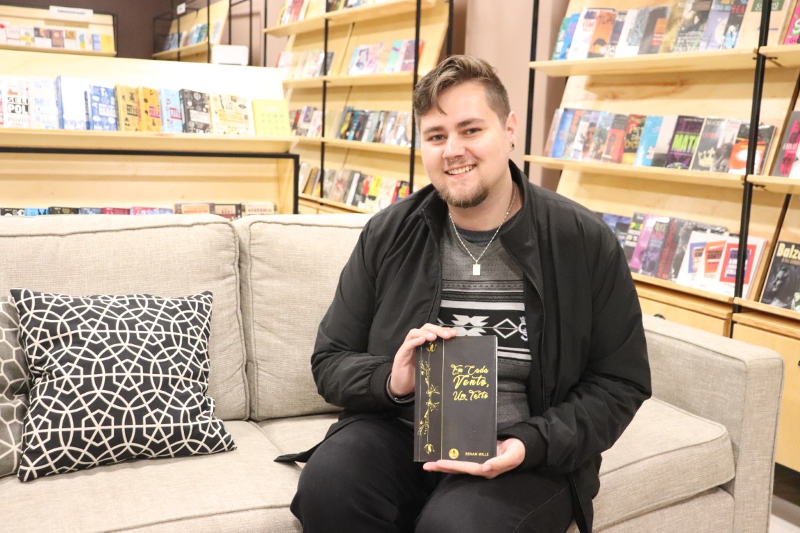 Renan Wille: a trajetória de um jovem escritor que abraça a literatura e a Faccat