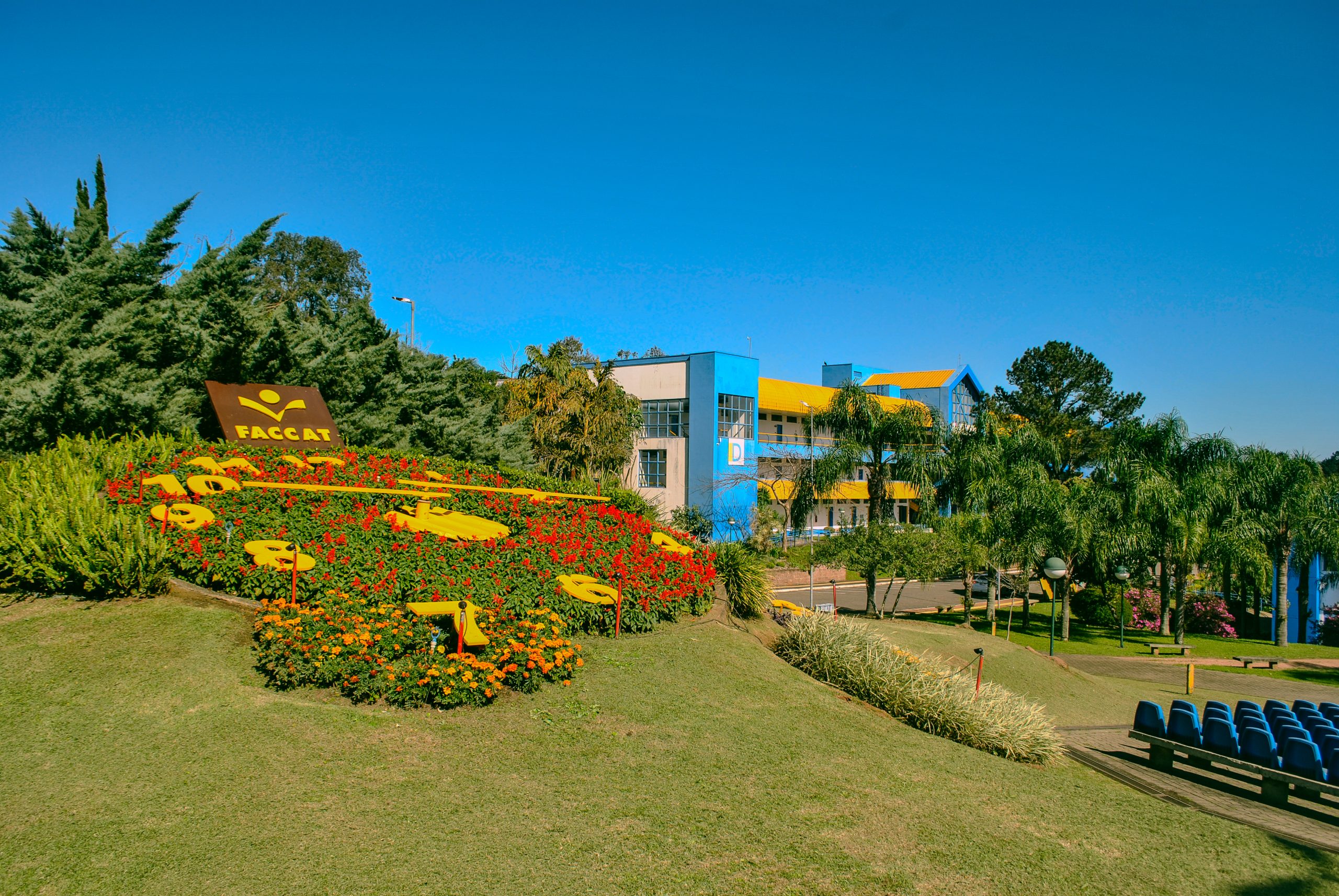 Faccat promove oficina sobre Imposto de Renda e Carnê-Leão