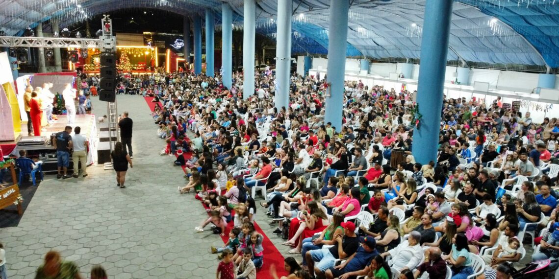 Parobé dá início às festividades do Natal Iluminado 2024