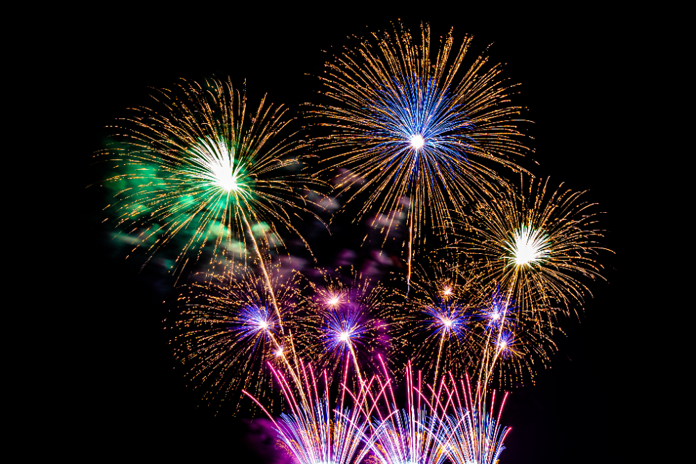 RGE alerta sobre riscos com fogos de artifício perto de redes elétricas no Réveillon