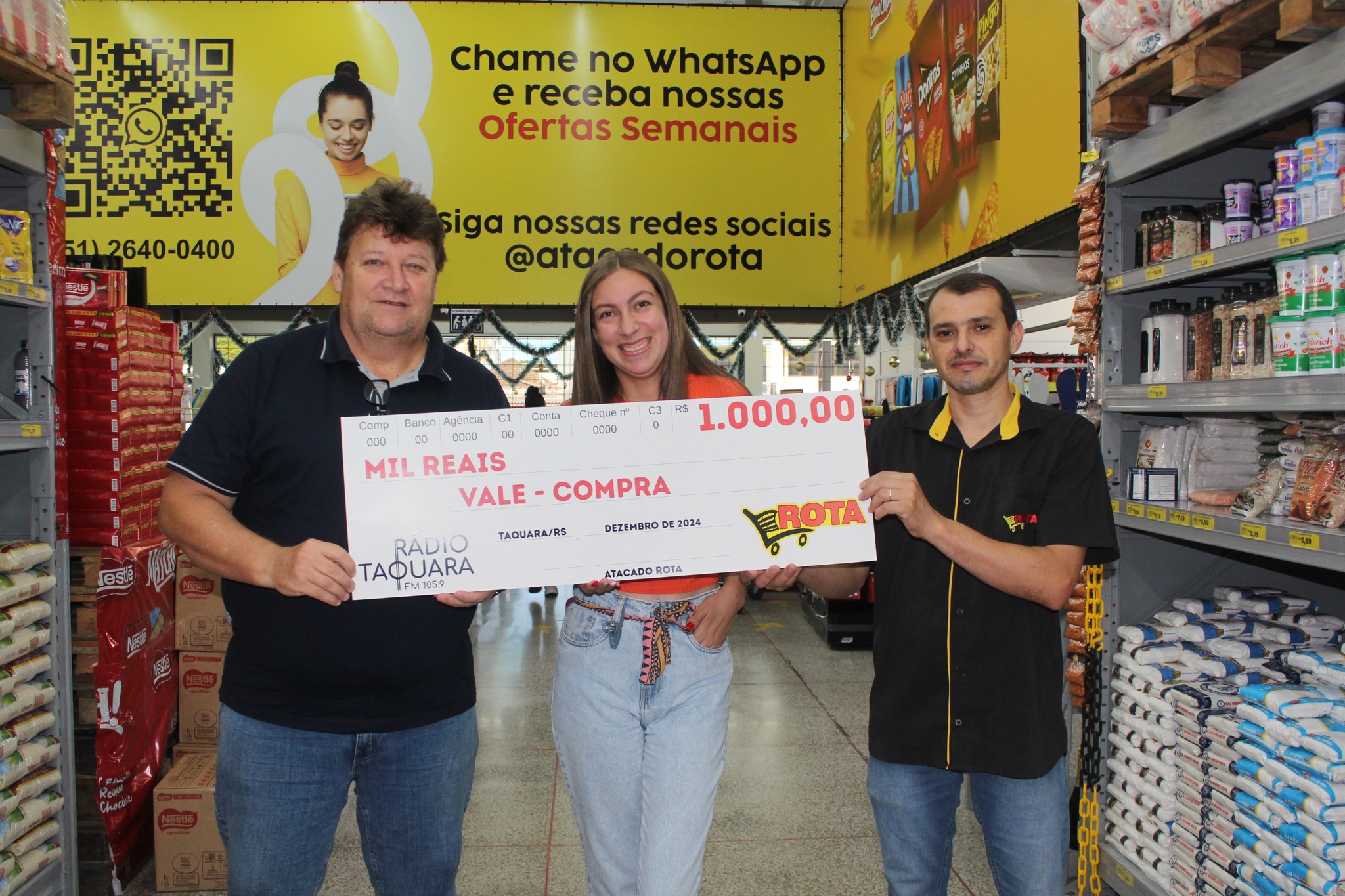 Promoção “Natal Premiado” da Rádio Taquara presenteia ouvintes com R$ 2 mil em vales-compra