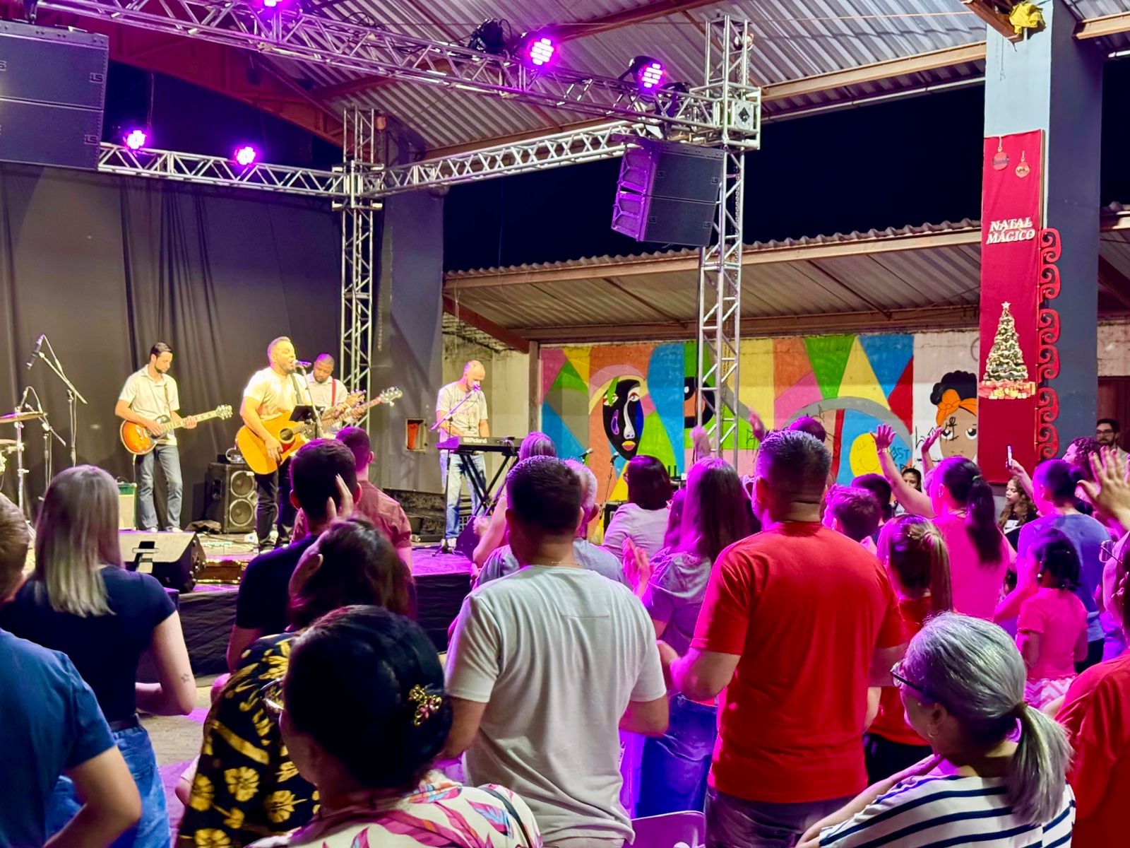 Noite Gospel de Natal atrai bom público à Rua Coberta em Taquara