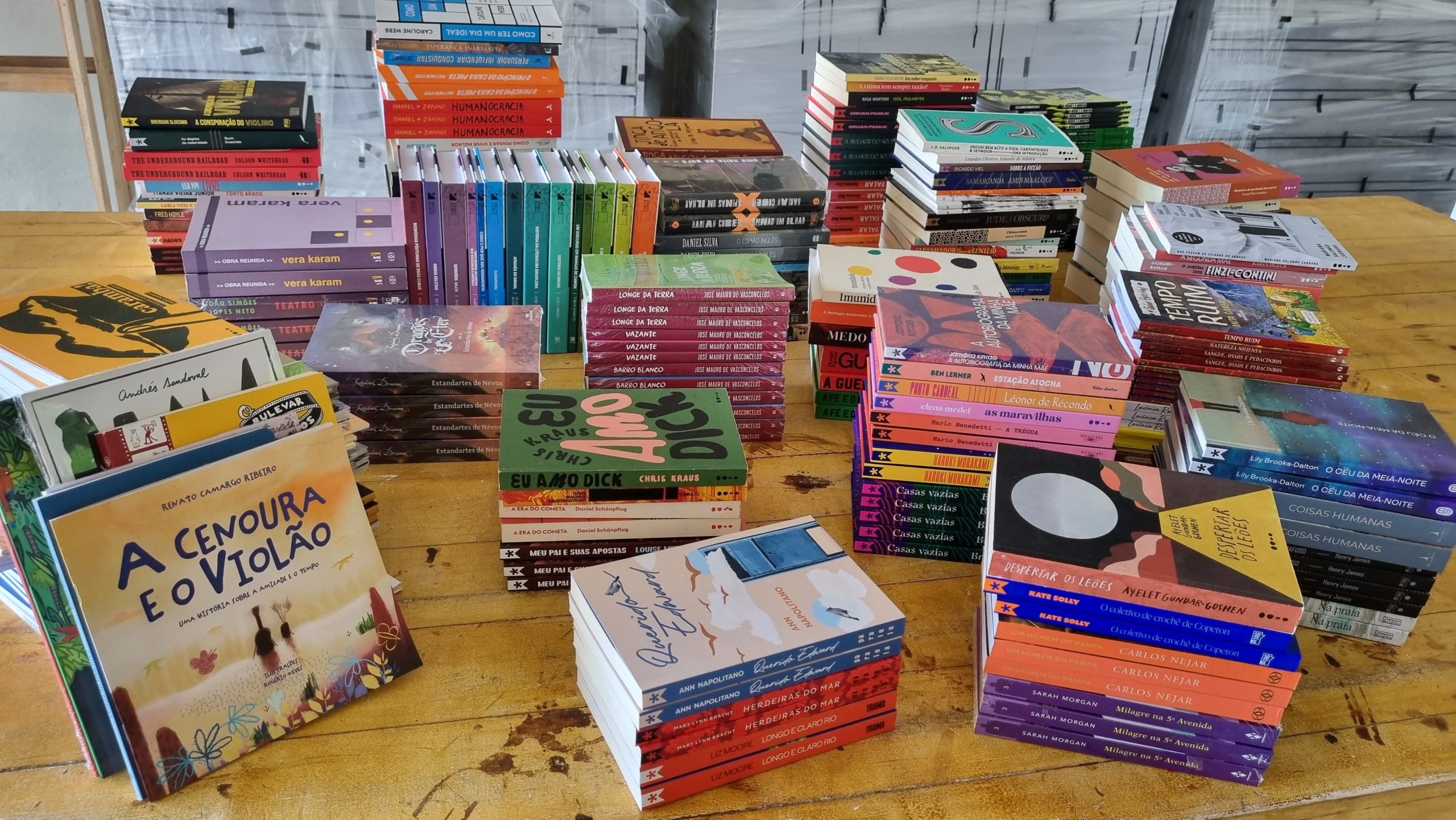 Biblioteca de Taquara receberá mais de 400 novos títulos após ação para renovar o acervo