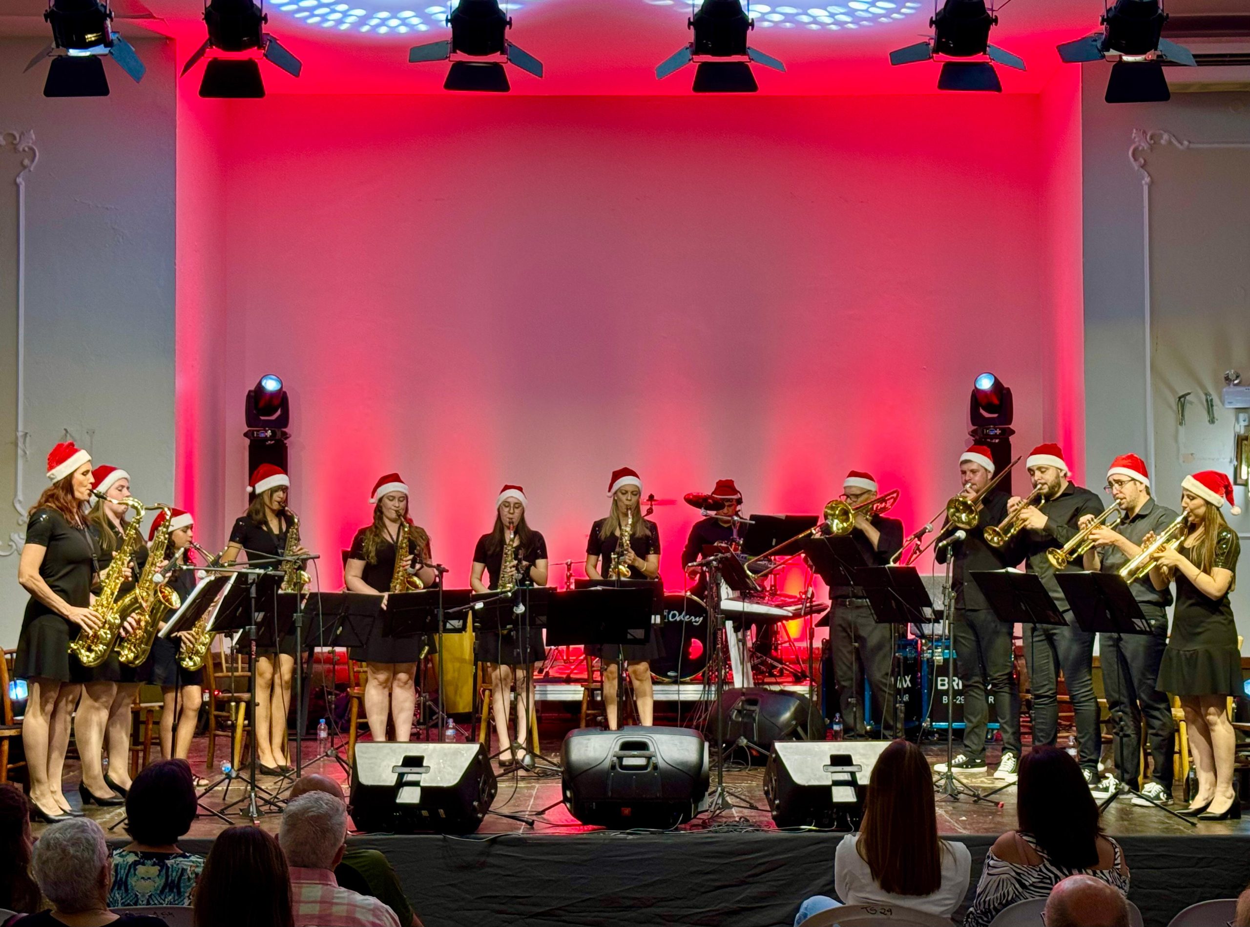 Orquestra de Sopros de Picada Café encerra o 19º Natal Mágico de Taquara