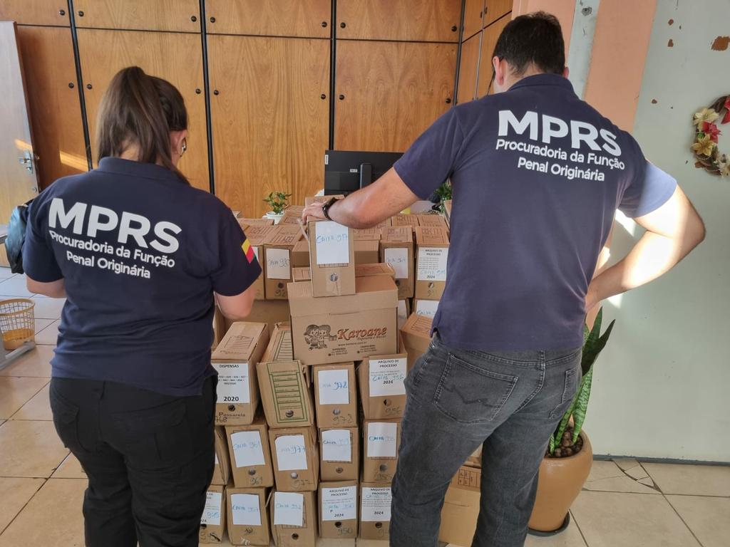 MP e Polícia investigam esquema envolvendo contratos públicos e troca de apoio político em Parobé