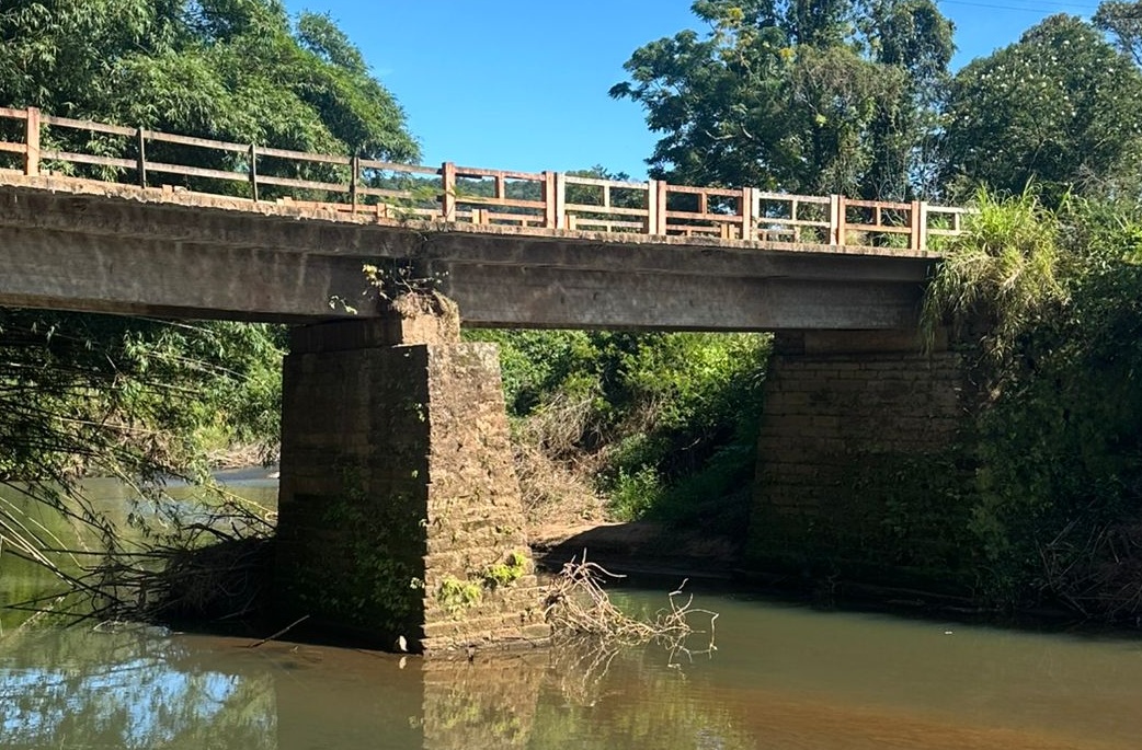 Ponte da Vila Teresa é interditada em Taquara devido à instabilidade da pilastra