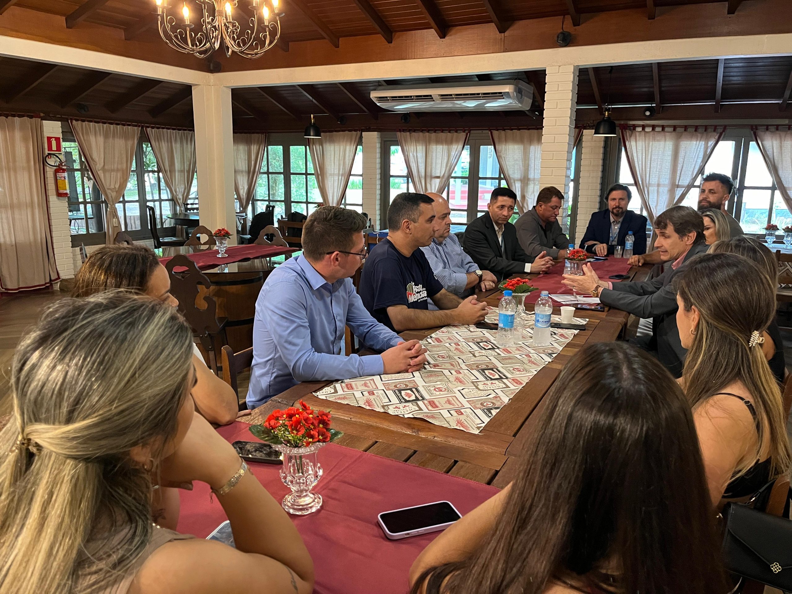 Prefeitura de Parobé e Caixa Econômica Federal discutem parcerias e financiamentos para o município