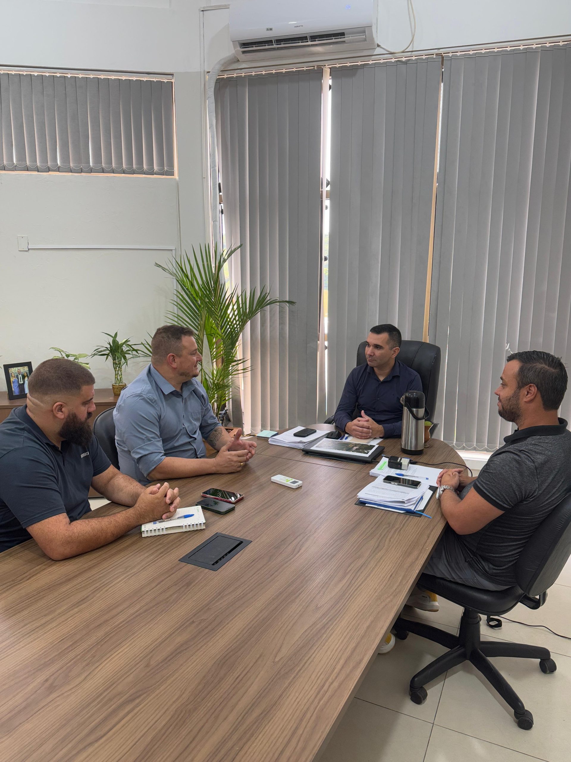 Comitiva de Canela visita Parobé para conhecer o programa Tarifa Zero