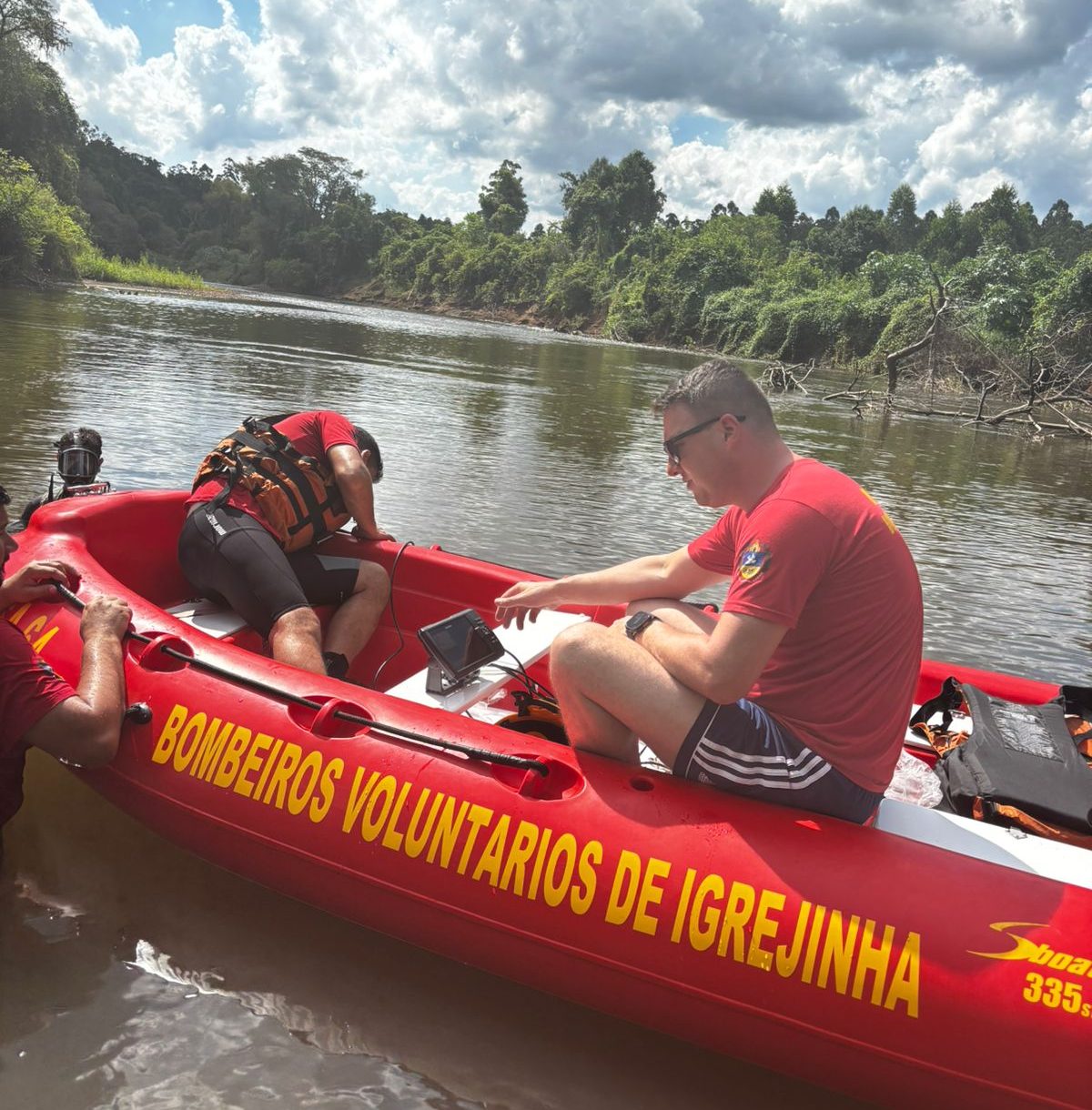 Bombeiros Voluntários de Igrejinha adquirem sonar para melhorar resgates em casos de afogamento