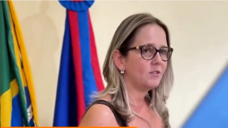 Fabricia Bonemberger Machado de Oliveira assume Secretaria de Educação em Parobé