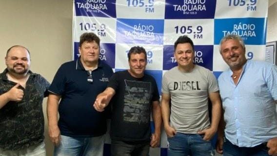 Banda Motriz visita a Rádio Taquara e apresenta novidades de 30 anos de carreira