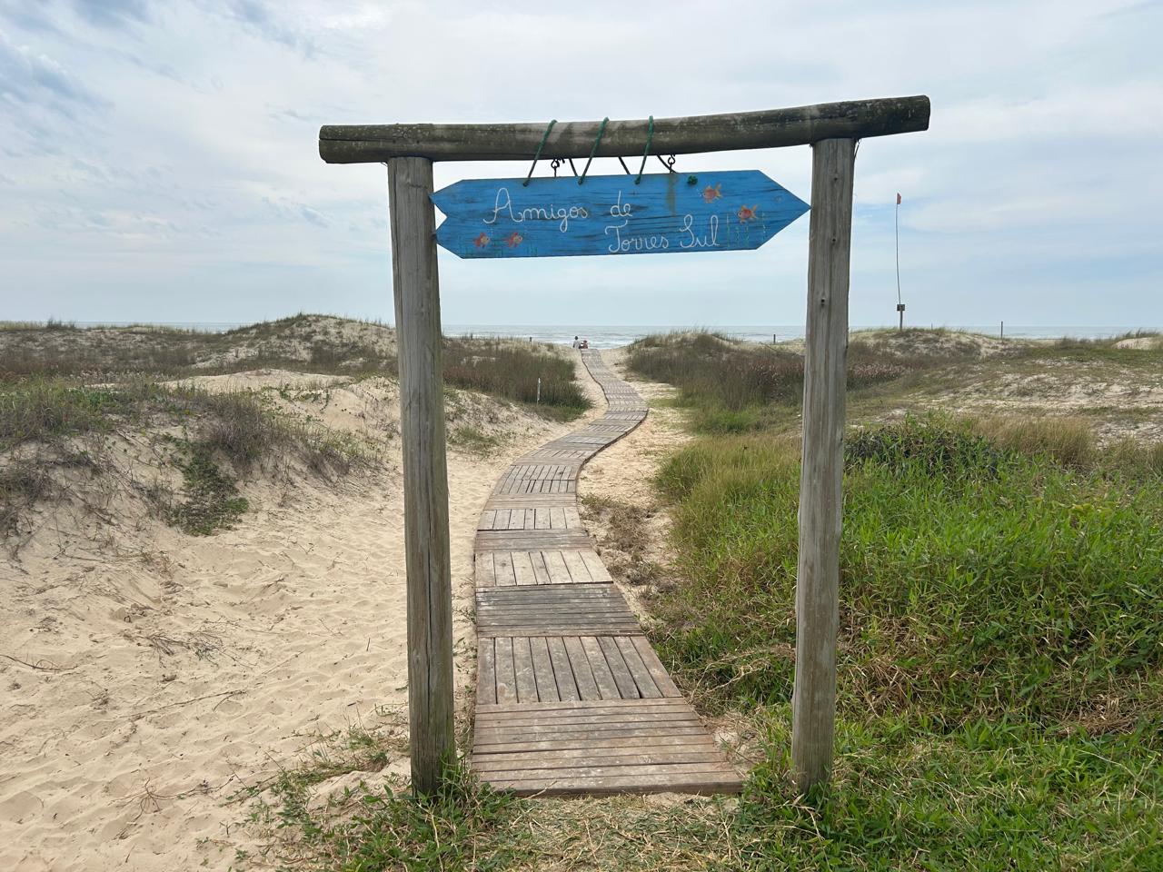 Policial civil de Rolante salva jovem de afogamento em Arroio do Sal