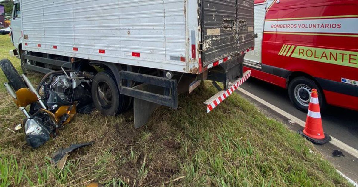 Motociclista morre em acidente entre moto e caminhão em Rolante