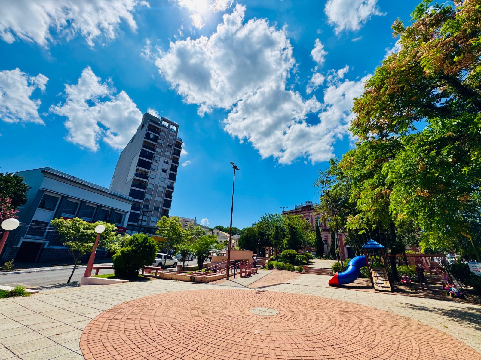 Onda de calor se intensifica e traz temperaturas extremas para o início da semana