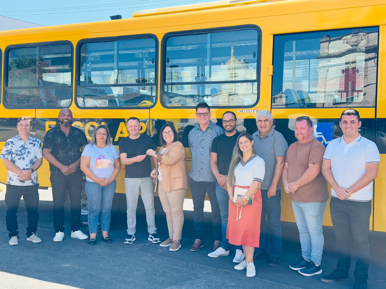 Taquara é contemplada com novo ônibus escolar por meio de programa do Governo Federal
