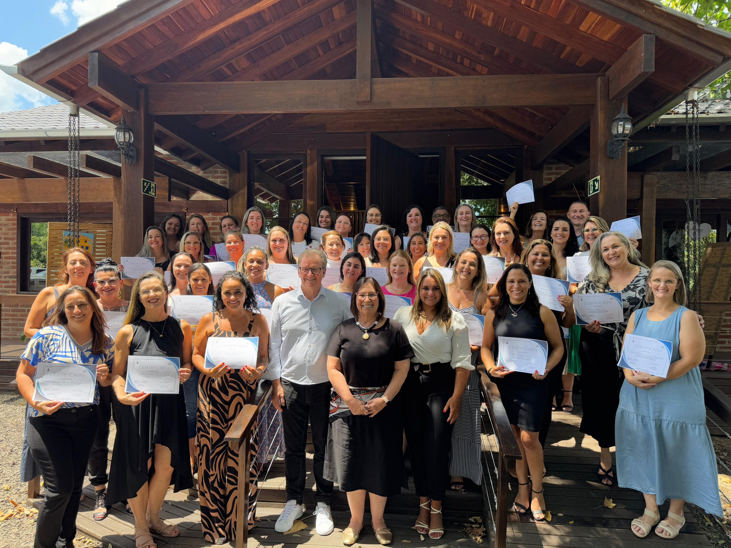 Prefeitura de Taquara empossa os novos diretores da rede municipal de ensino