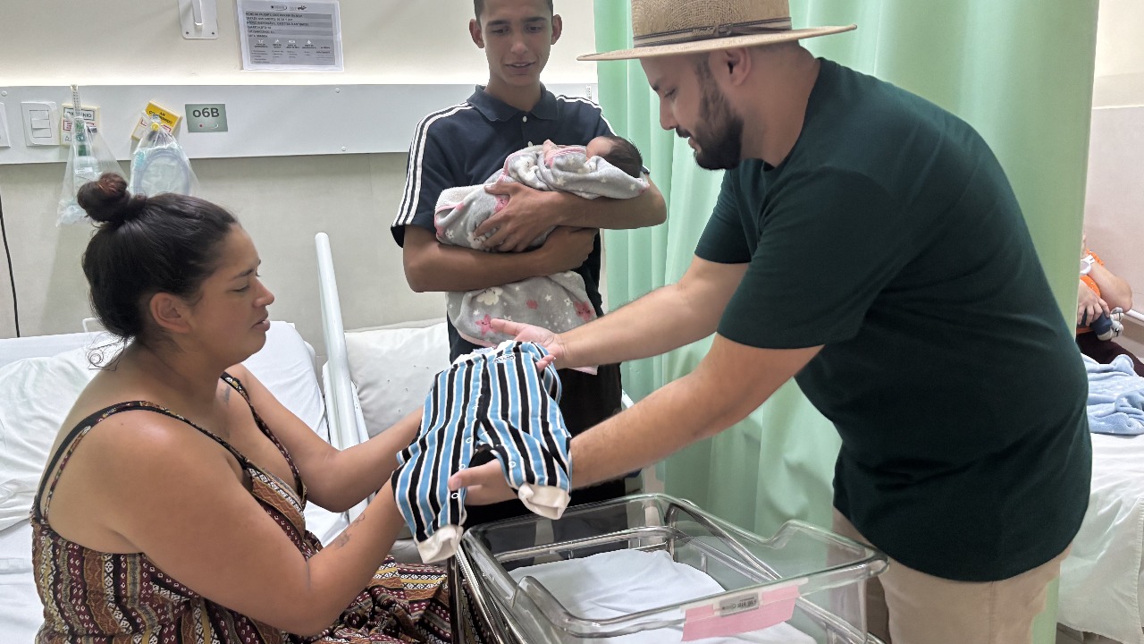 Mais de 150 kits maternidade são entregues no Hospital Bom Pastor