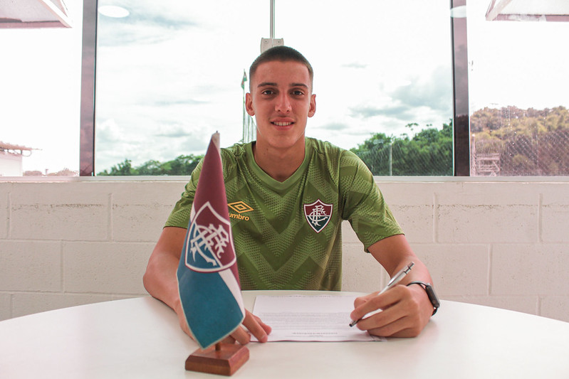Murilo Fleck, natural de Igrejinha, é contratado pelo Fluminense para o Sub-20