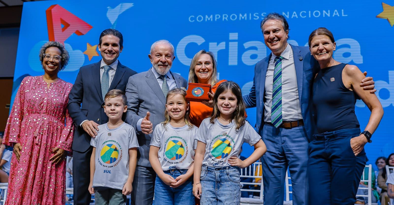 Igrejinha recebe Selo Ouro em alfabetização