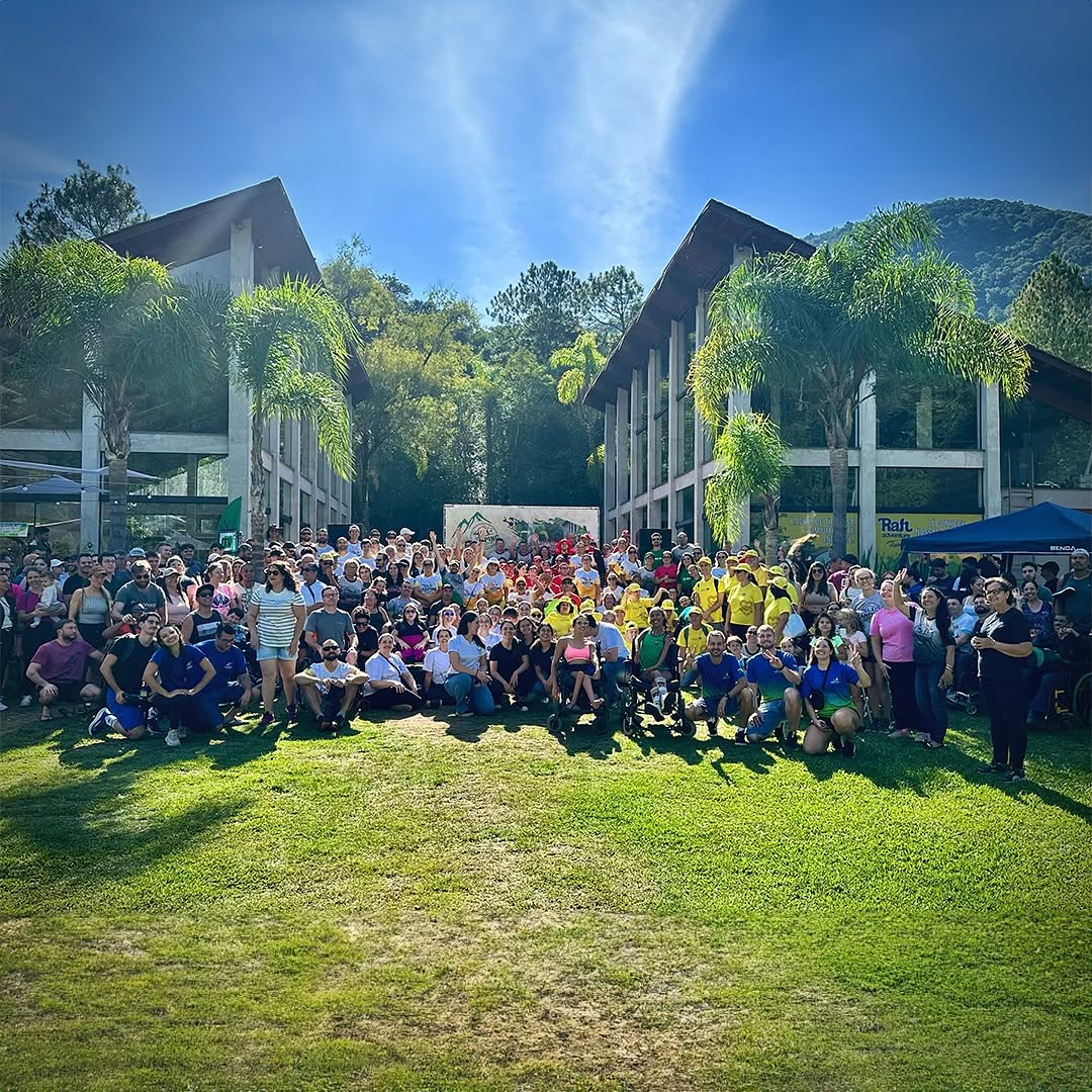 Evento de aventura acessível reúne mais de mil participantes com deficiência em Três Coroas