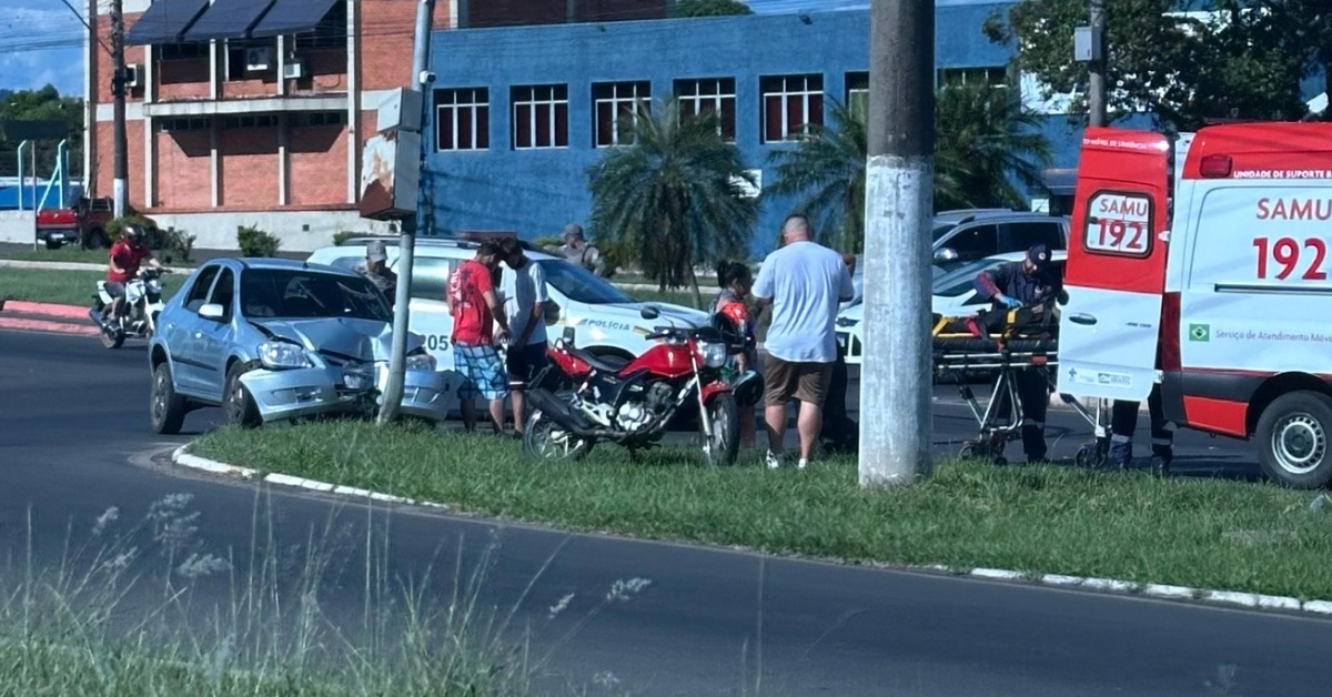 Acidente entre carro e moto deixa motociclista ferido em Taquara