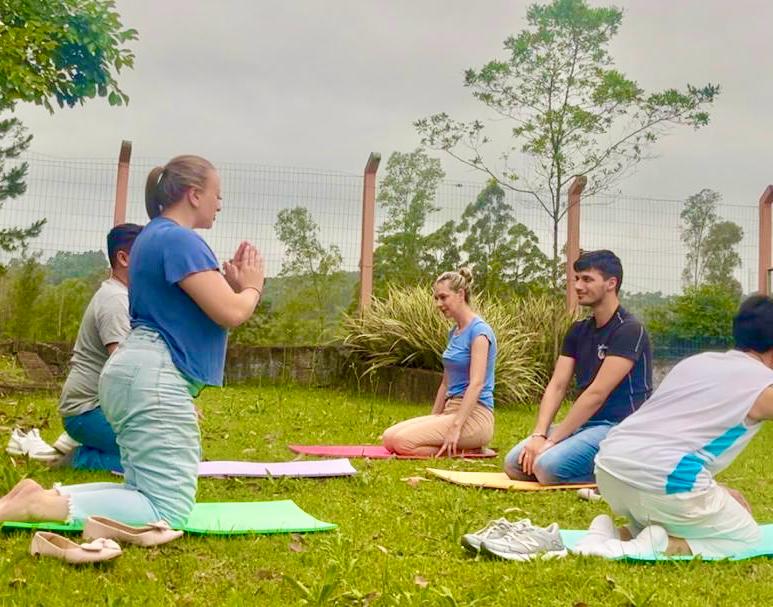 Sessão de Ioga especial será realizada no Parcão em Taquara