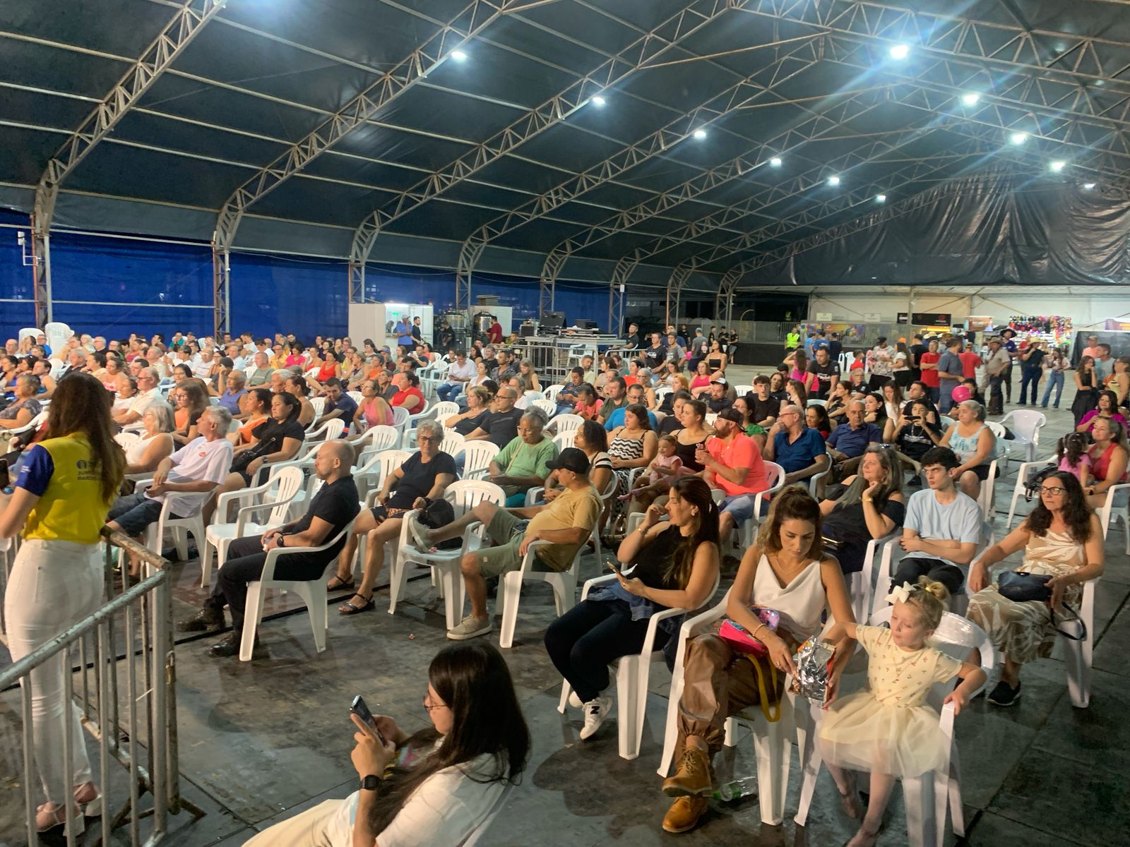 Professora ganha carro zero quilômetro do Nota Premiada de Parobé