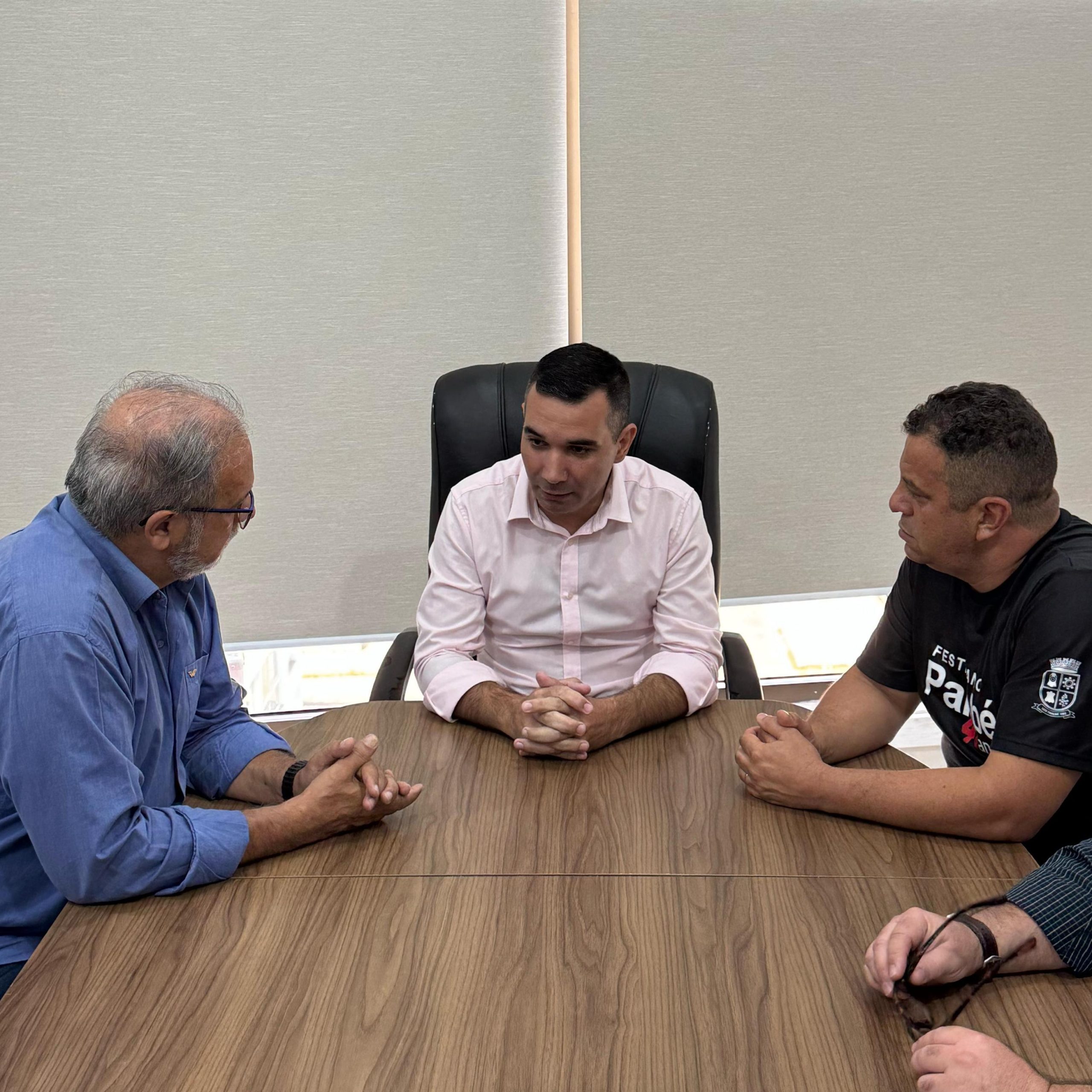 Em Parobé, deputado Victorino confere a situação das estradas e pedágios